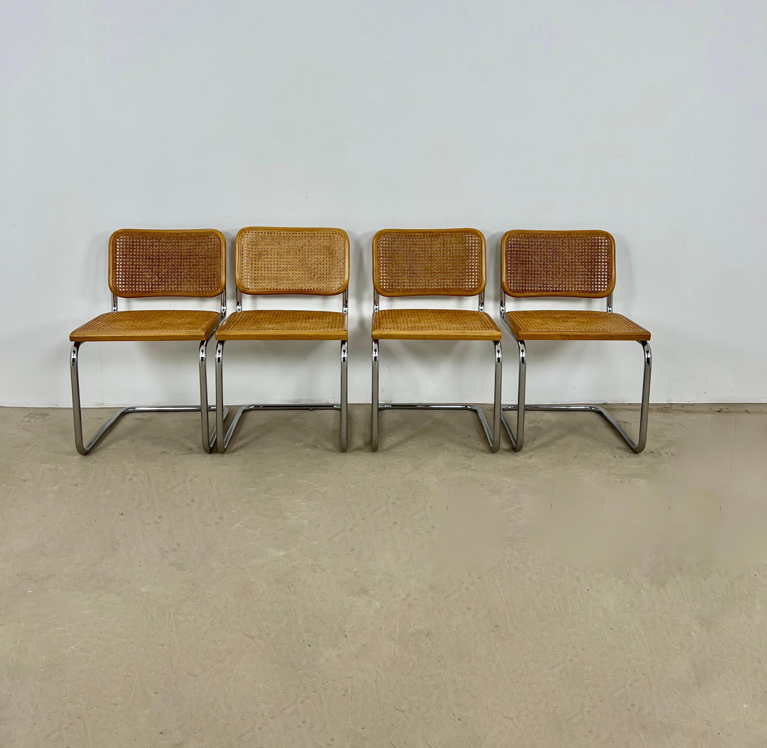 Gavina Dinning Chairs by Marcel Breuer, 1980s, Set of 4 In Good Condition In Lasne, BE