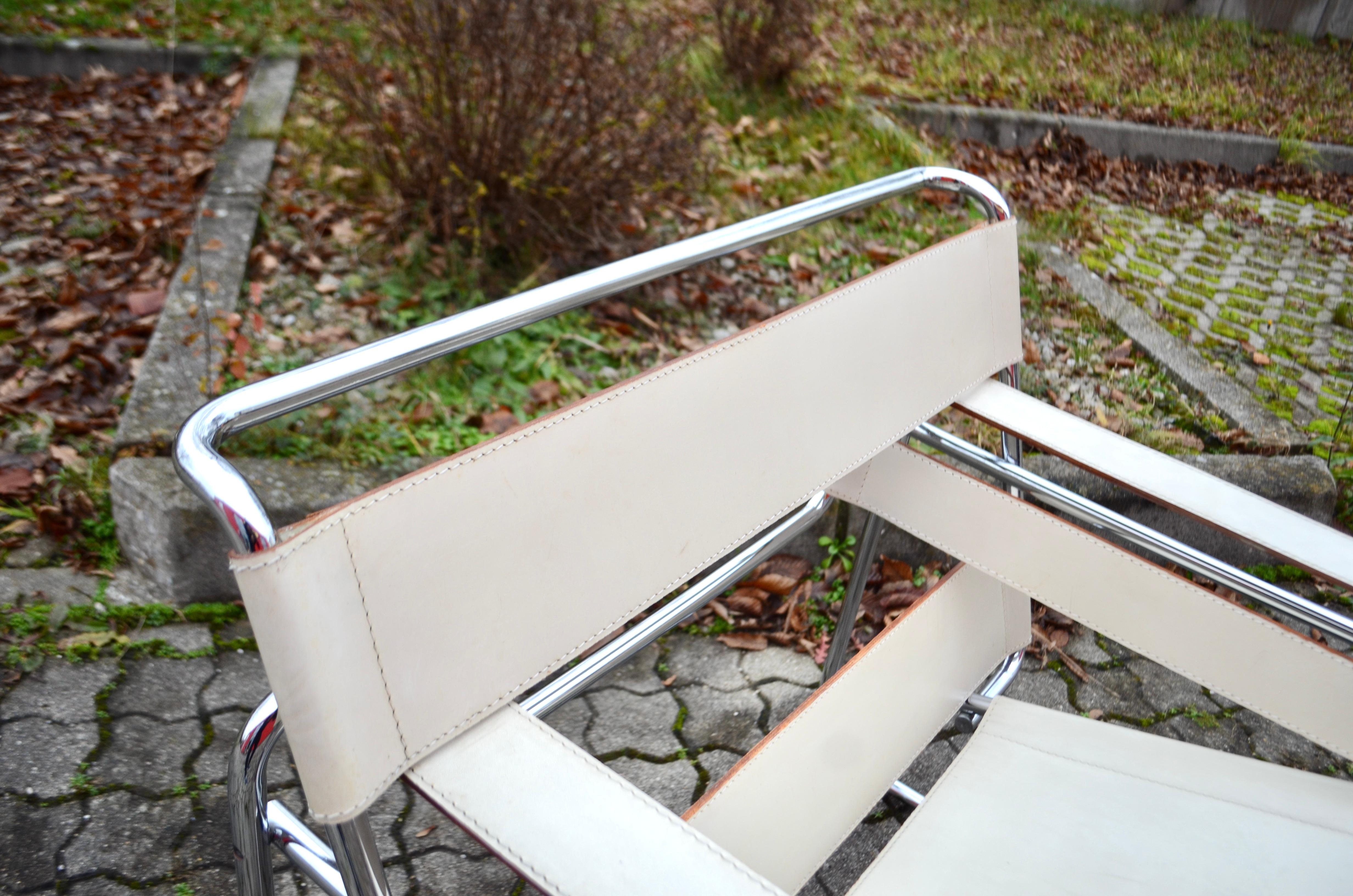 Gavina Wassily Chair B3 Vintage Leather White by Marcel Breuer 11