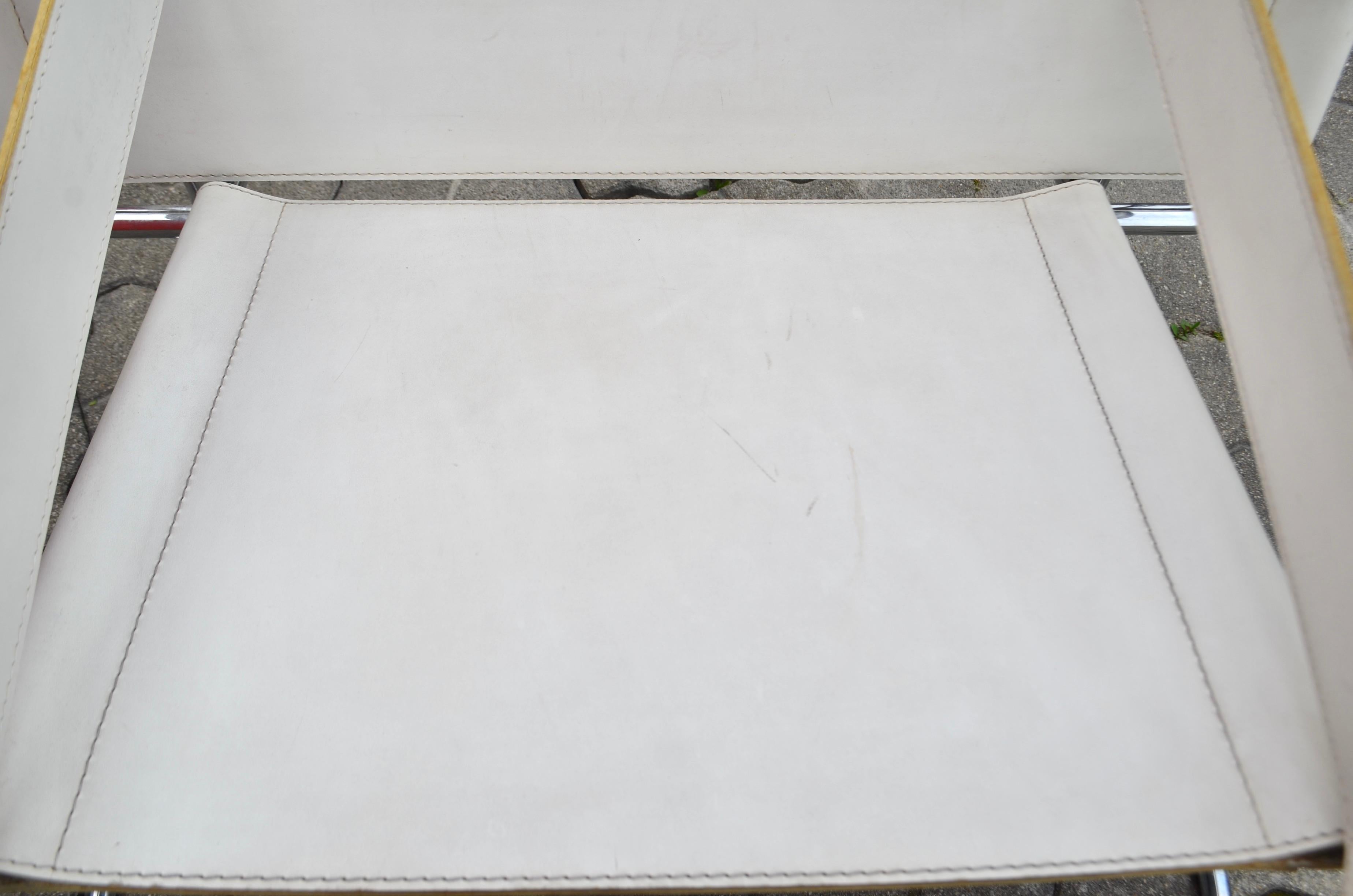 Metal Gavina Wassily Chair B3 Vintage Leather White by Marcel Breuer For Sale
