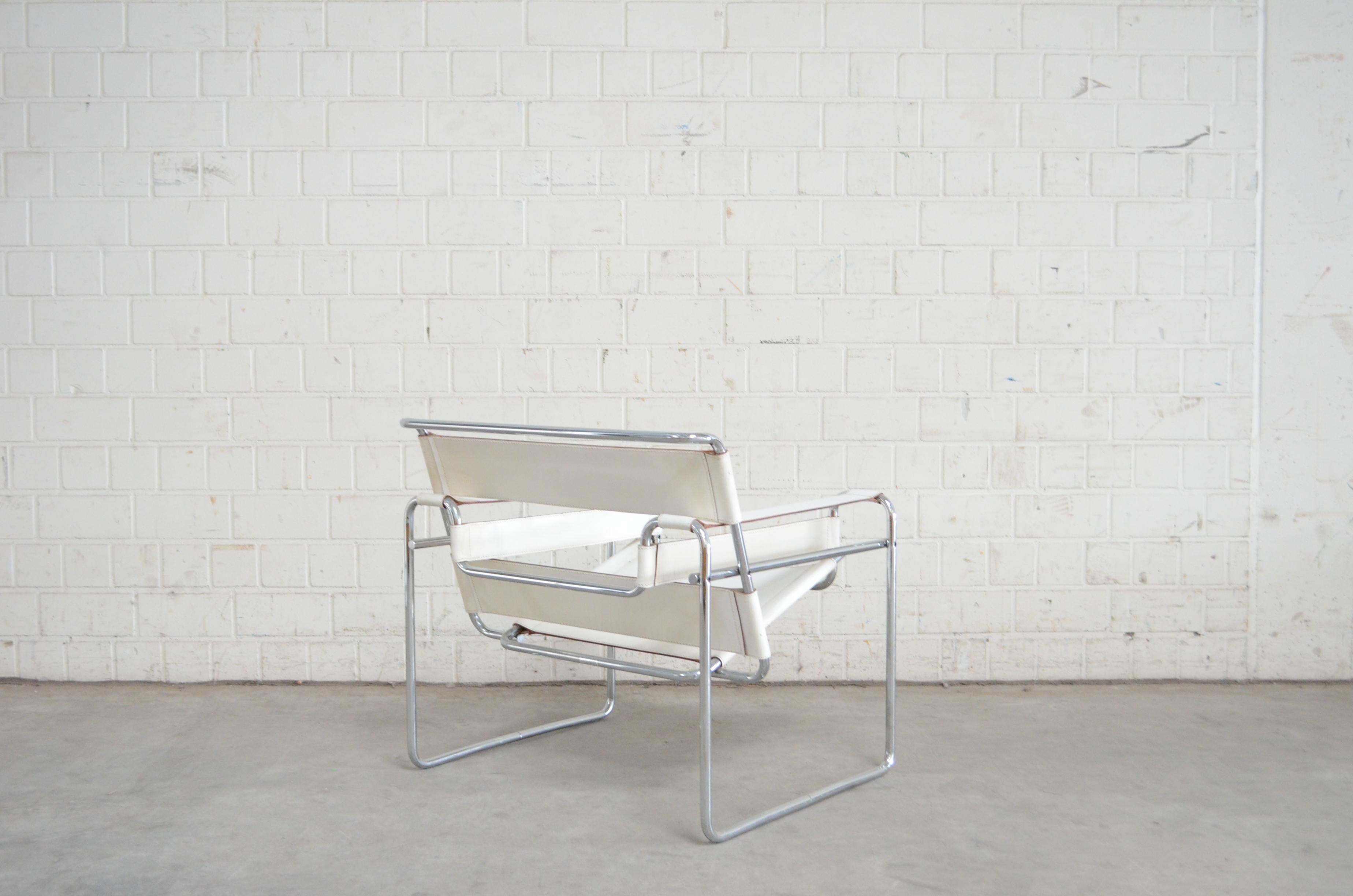 Gavina Wassily Chair Leather White by Marcel Breuer 6
