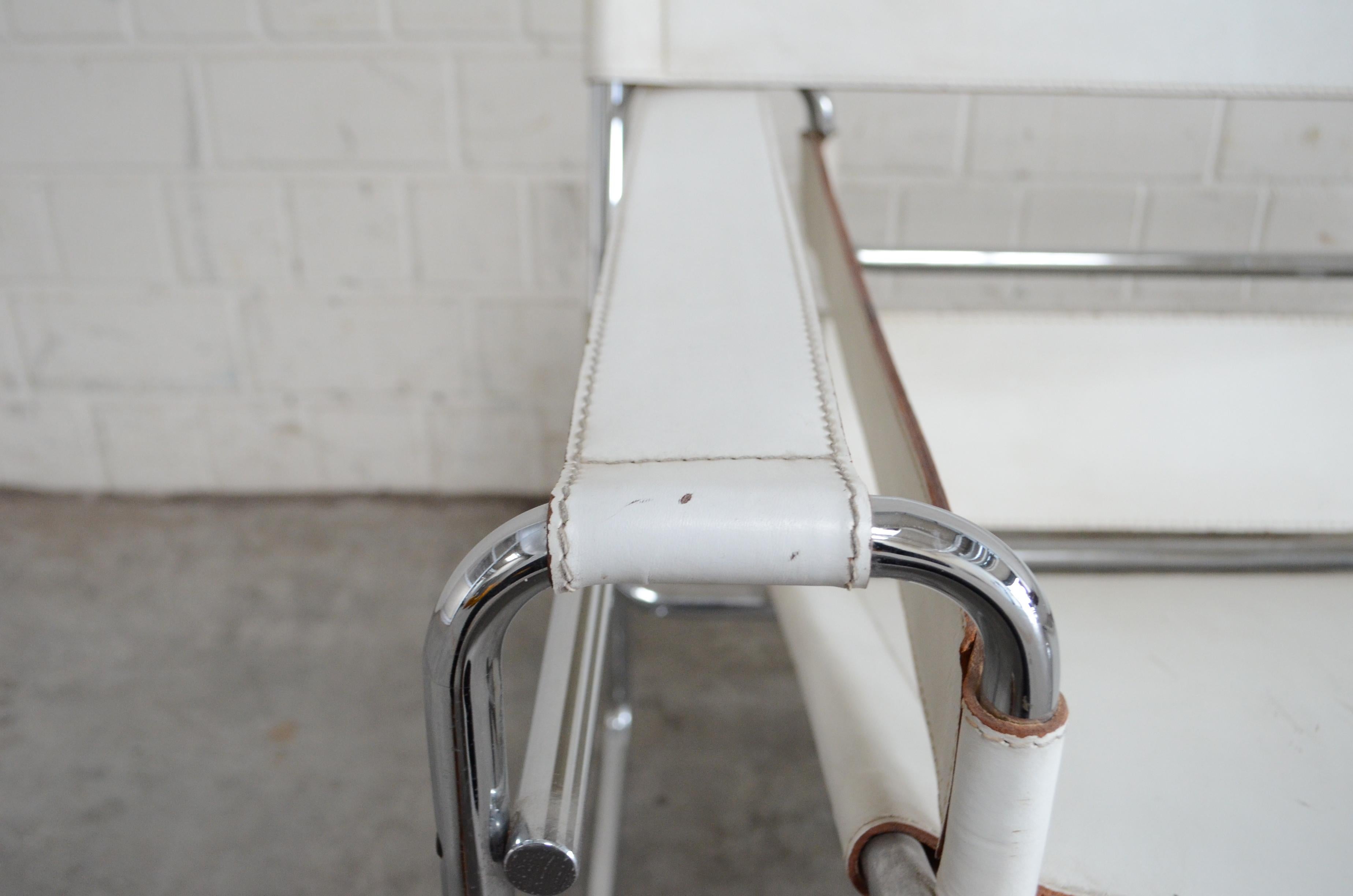 Bauhaus Gavina Wassily Chair Leather White by Marcel Breuer