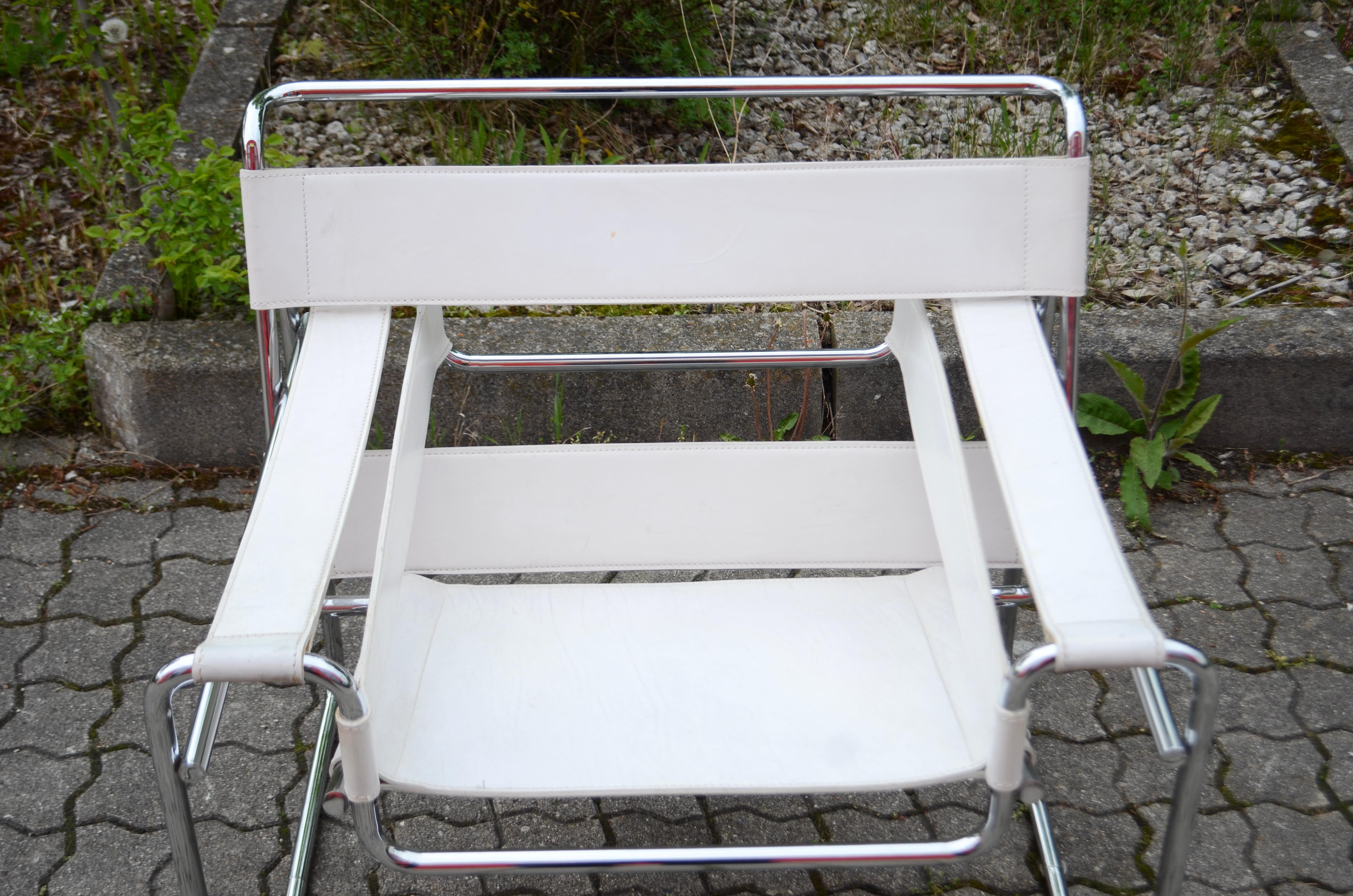 Italian Gavina Wassily Chair B3 Vintage Leather White by Marcel Breuer