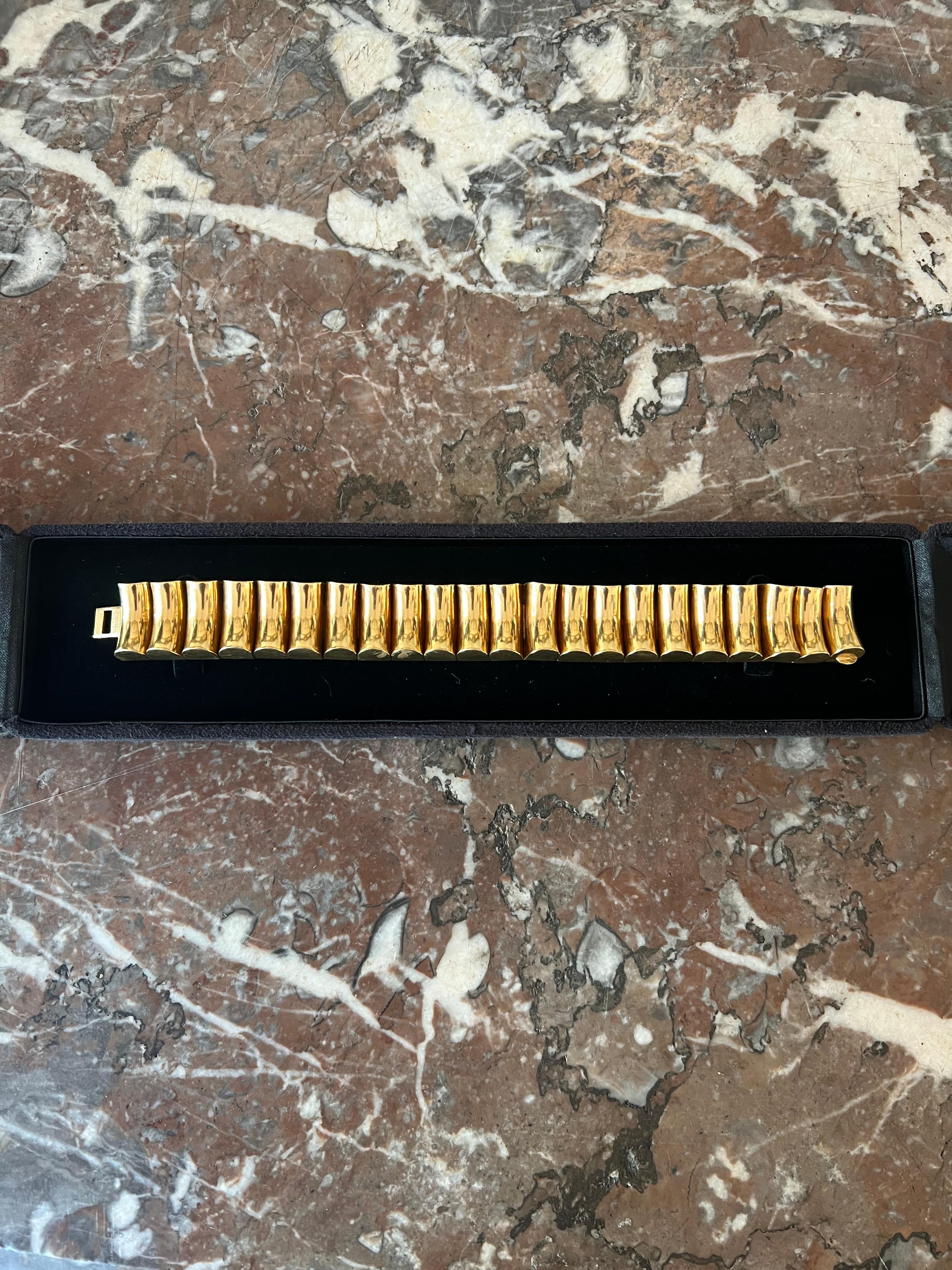 Gay Frères 18 Carat Yellow Gold Retro Tank Bracelet In Excellent Condition For Sale In Paris, FR