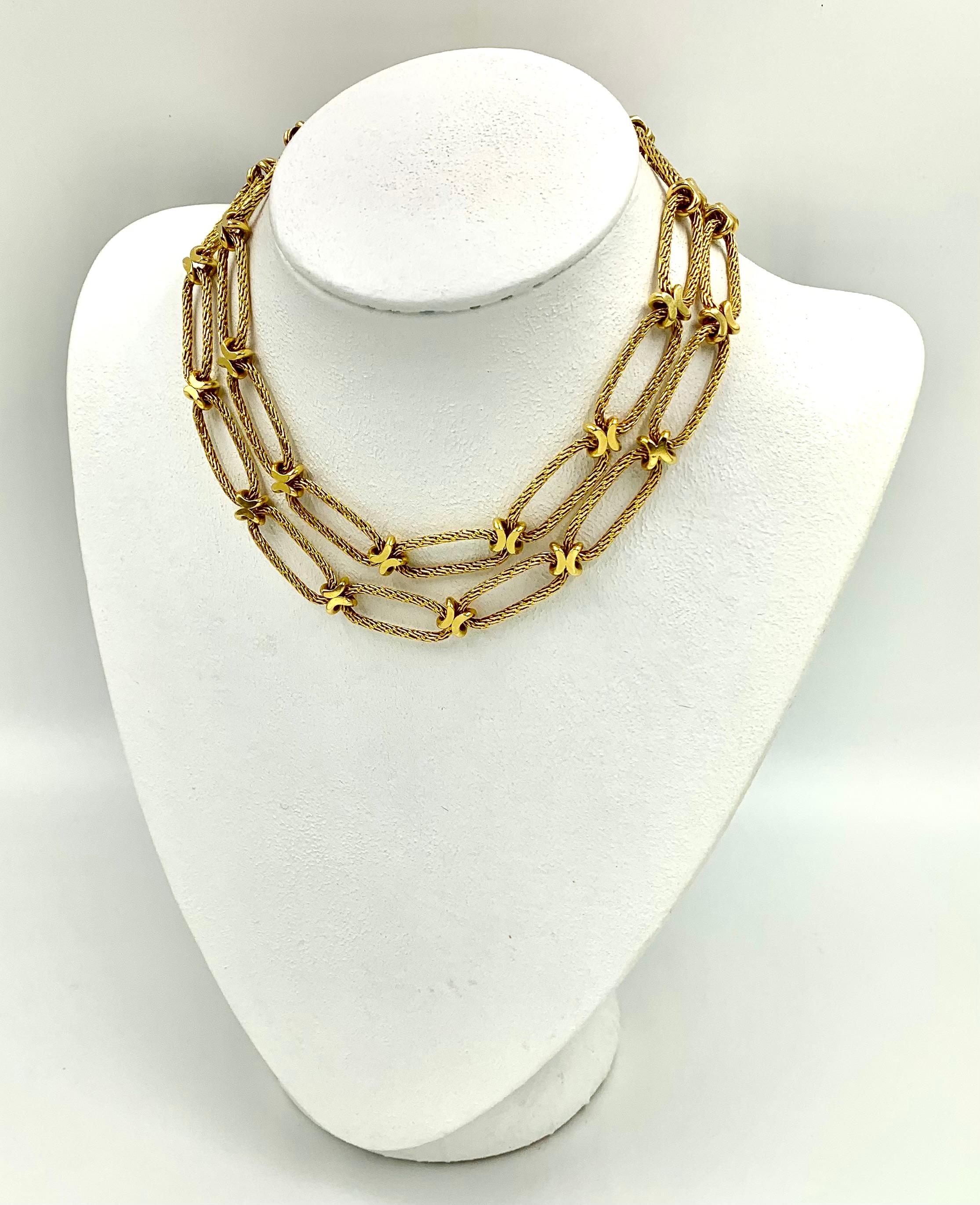 Gay Freres 18K Woven Yellow Gold Long Chain Transformable Love Necklace, France For Sale 7