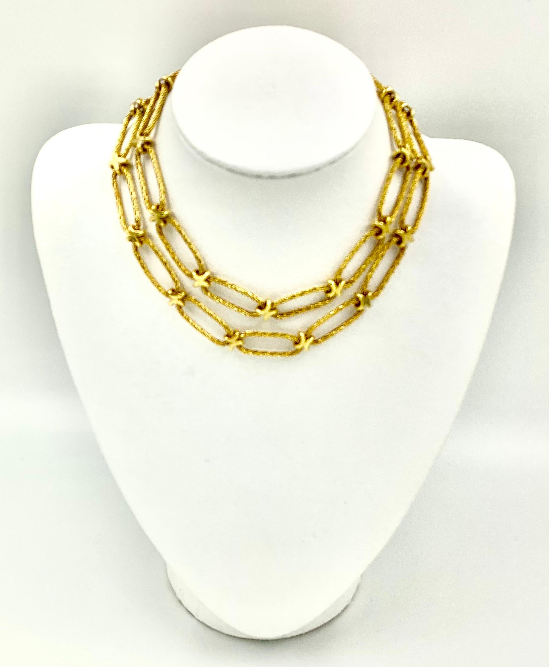 Women's or Men's Gay Freres 18K Woven Yellow Gold Long Chain Transformable Love Necklace, France For Sale