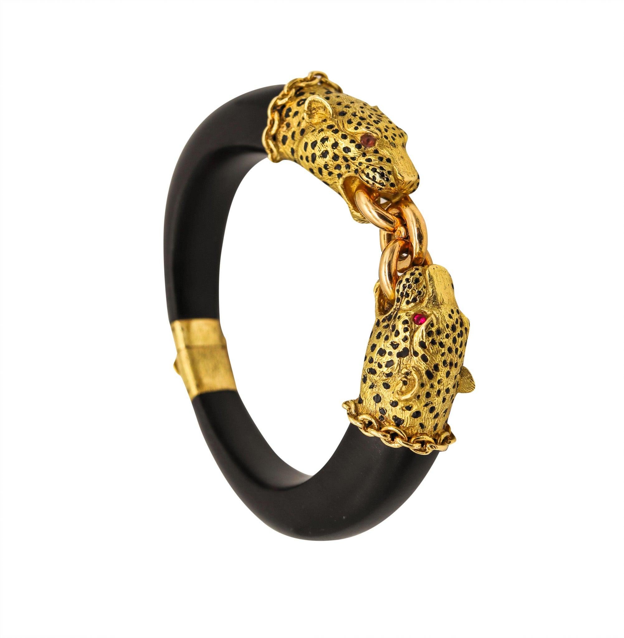GAY FRERES 1960 Paris Feline Enamel And Wood Bracelet In 18Kt Gold With Rubies In Excellent Condition For Sale In Miami, FL