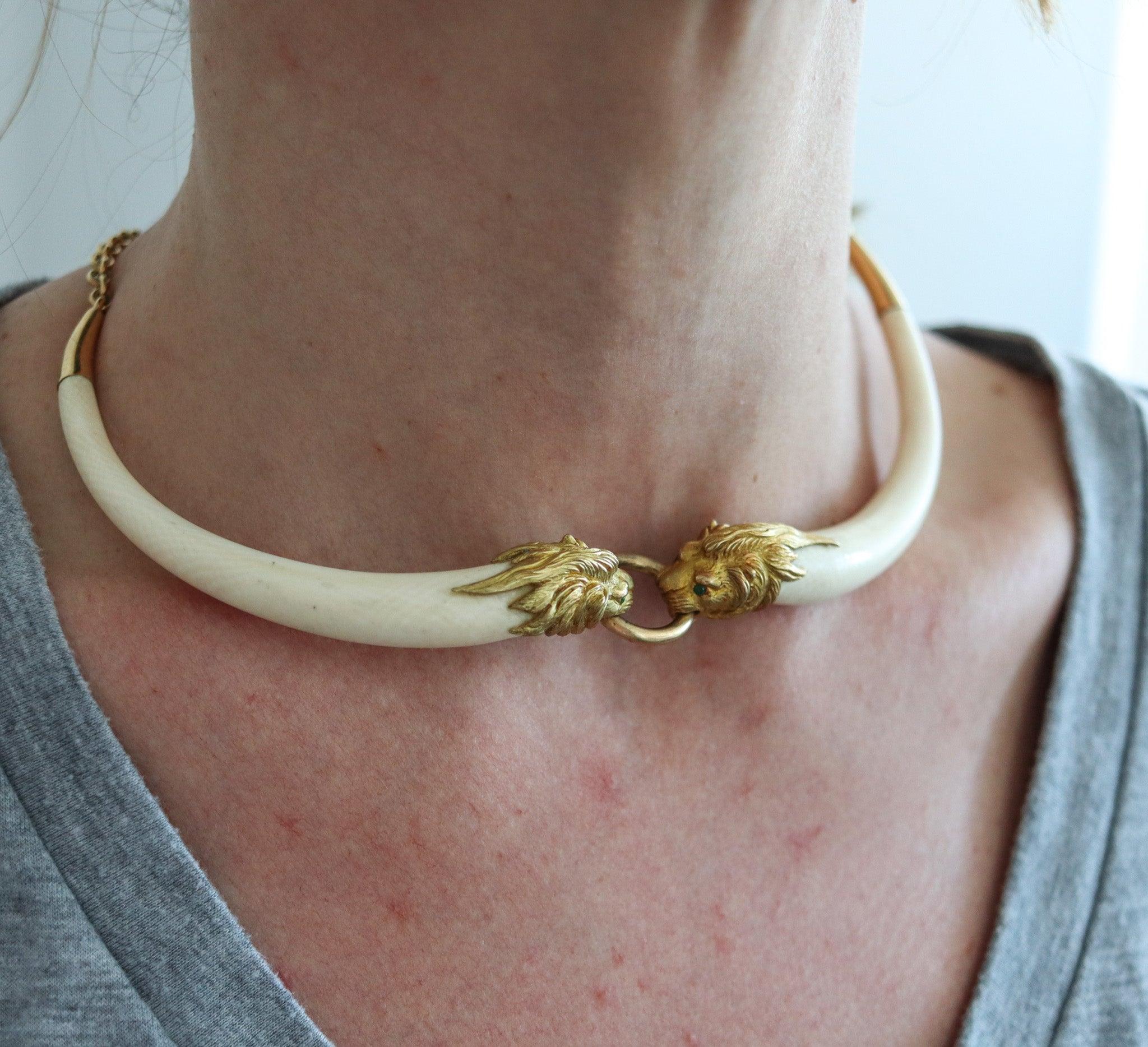 Felines necklace designed by Gay Freres.

This is a beautiful statement necklace created in Paris France at the jewelry atelier of Gay Freres, back in the 1960's. The terrific retro modernist necklace is made up of two feline heads, which look at