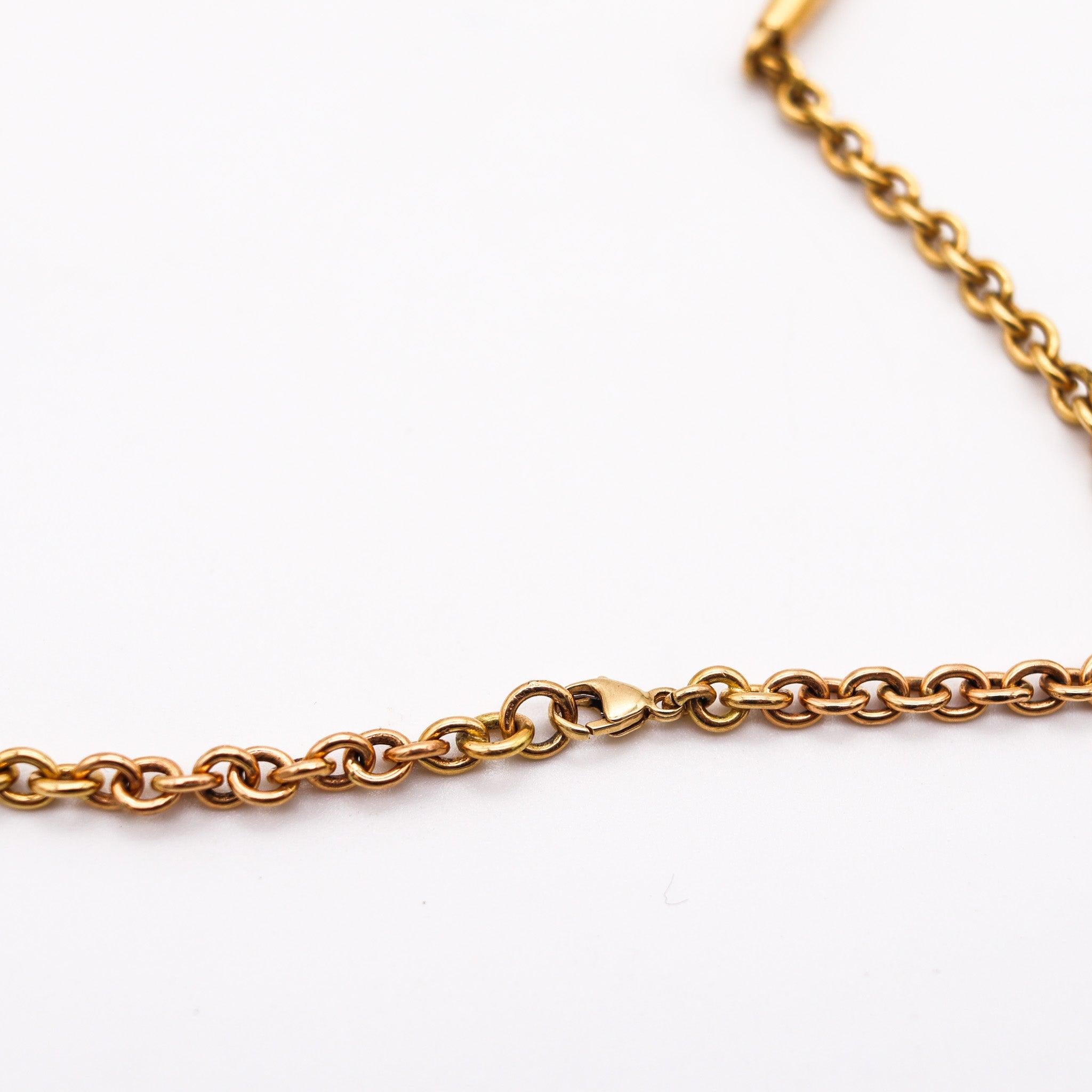 GAY FRERES 1960 Paris Felines Necklace In 18Kt Yellow Gold With Emeralds In Excellent Condition For Sale In Miami, FL
