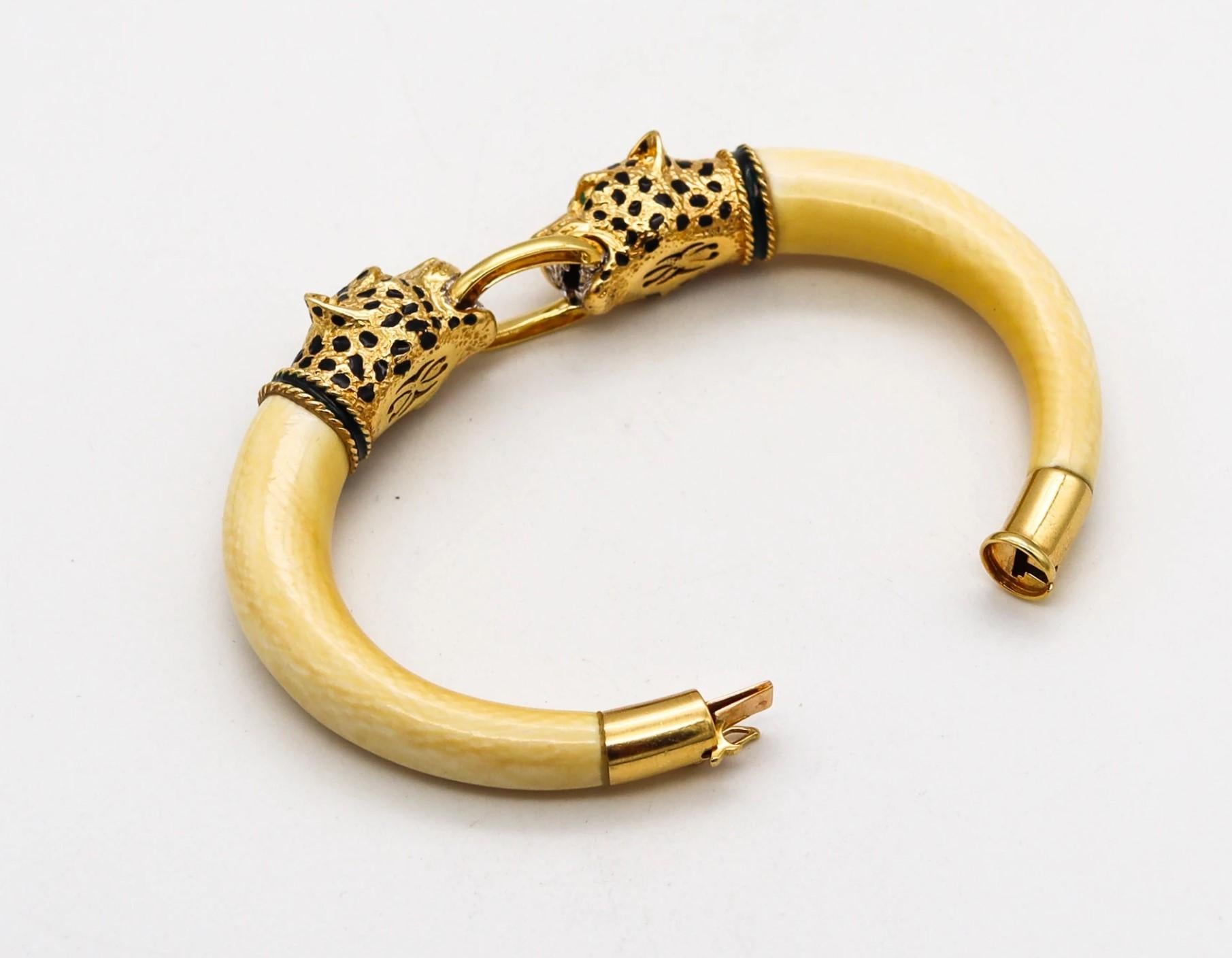 Gay Freres 1970 France Enameled Leopards Bracelet In 18Kt Gold Emeralds & Coral In Good Condition In Miami, FL