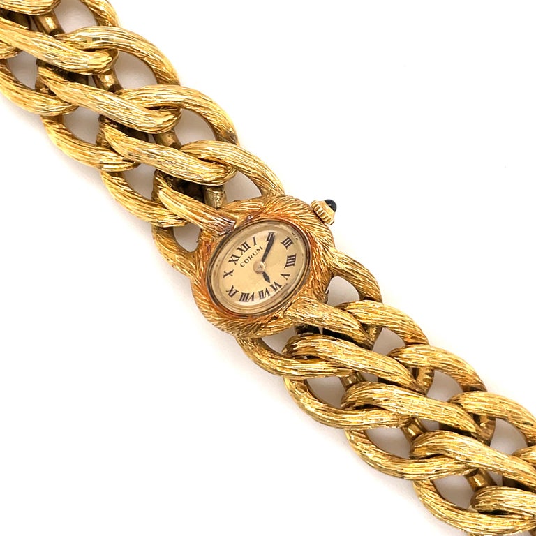 Montre-bracelet Gay Frres Corum pour femme en or jaune 18 carats 122.8  grammes En vente sur 1stDibs