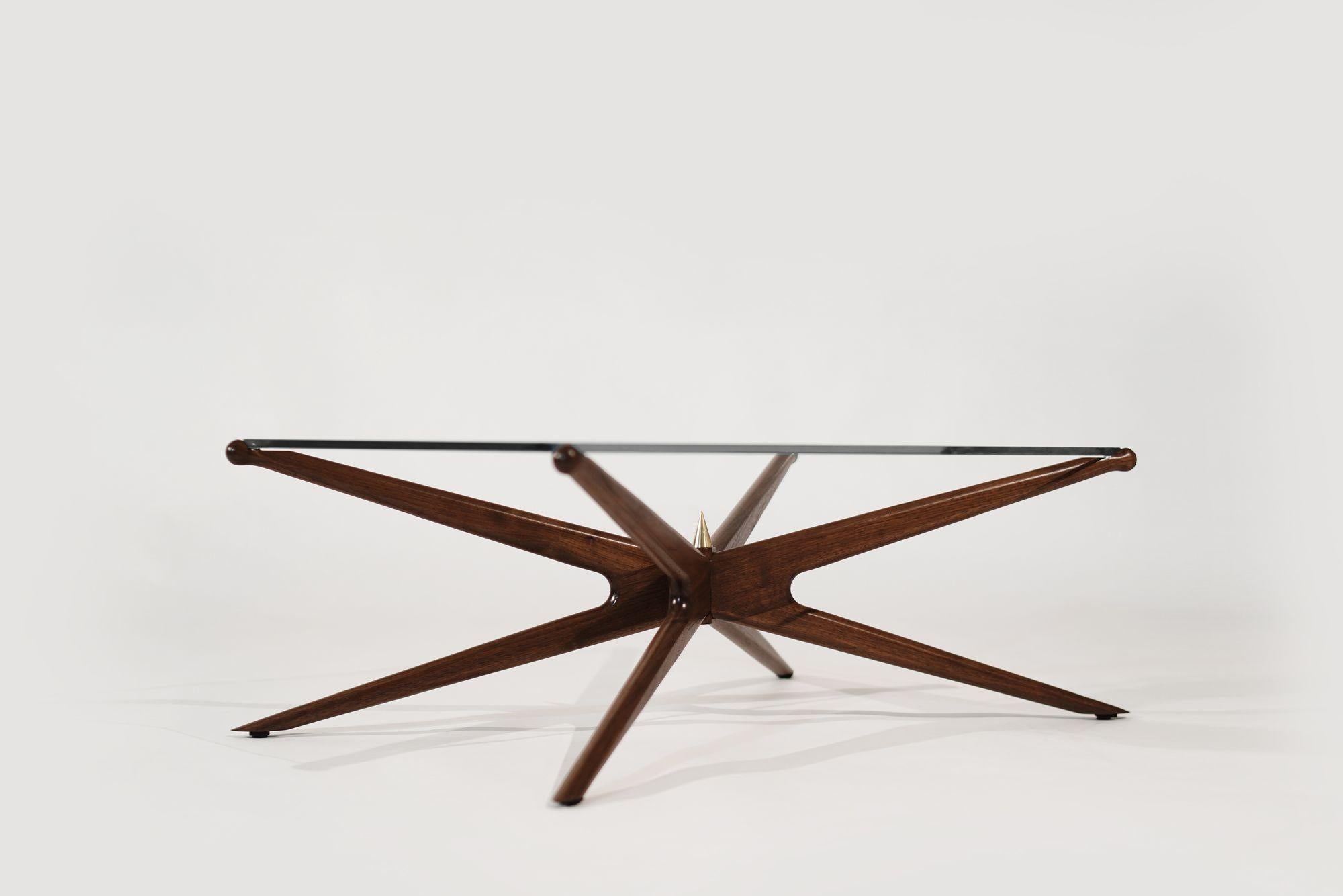Table basse Gazelle en noyer spécial Neuf - En vente à Westport, CT