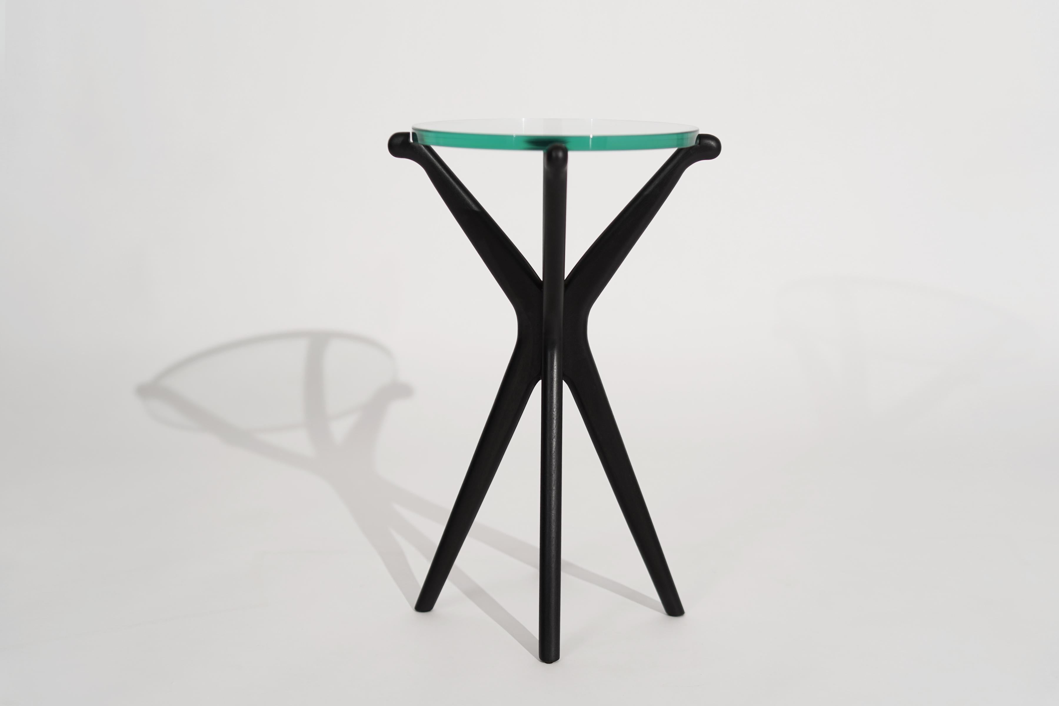 Gazelle Drinks Table by Stamford Modern In Excellent Condition For Sale In Westport, CT