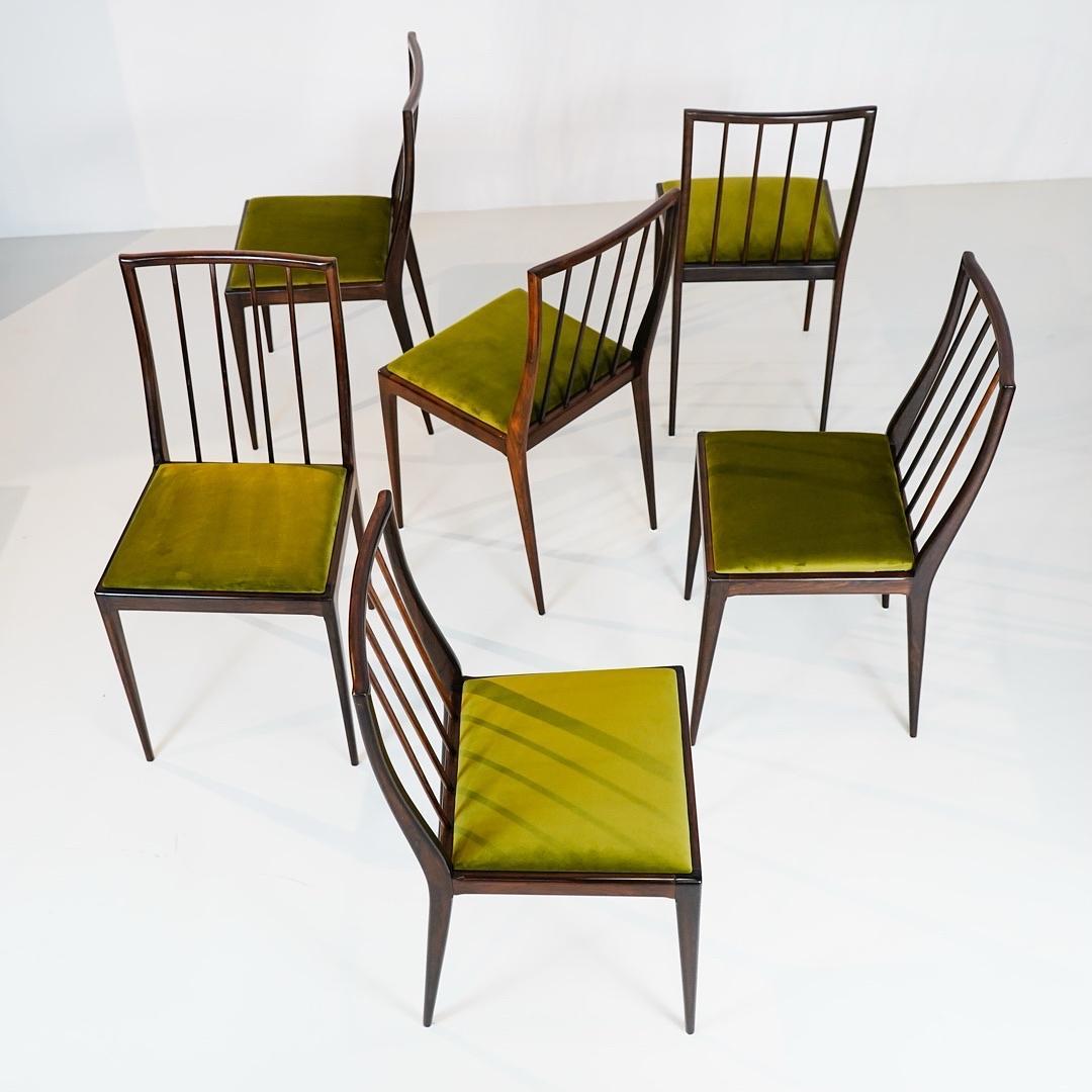 Mid-Century Modern GB01 RIPAS - 6 chaises et table scellée en bois de rose, Geraldo de Barro Unilabor en vente