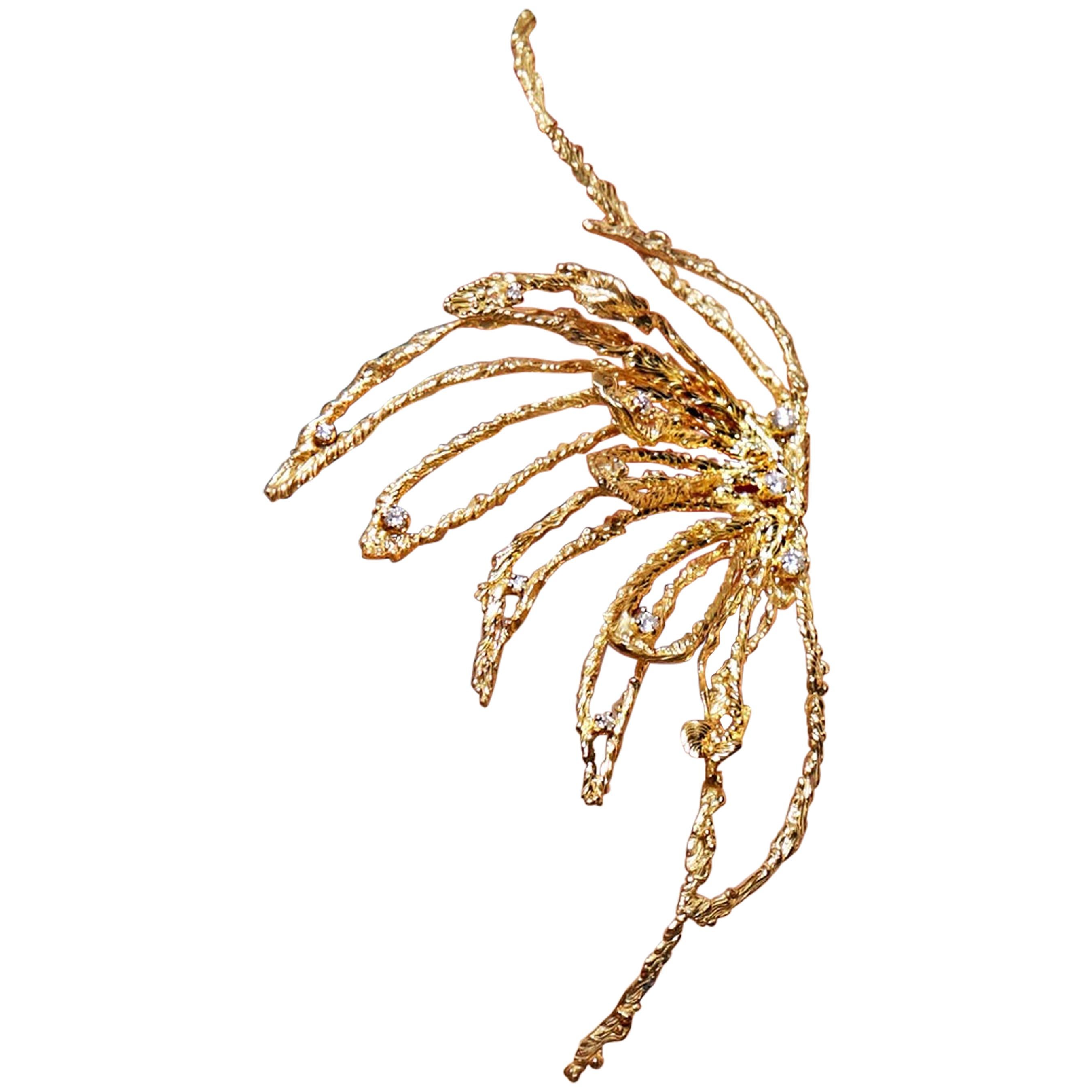 GBGH Jewelry A Earcuff  in 18kt Yellow Gold and Recycled Diamonds For Sale