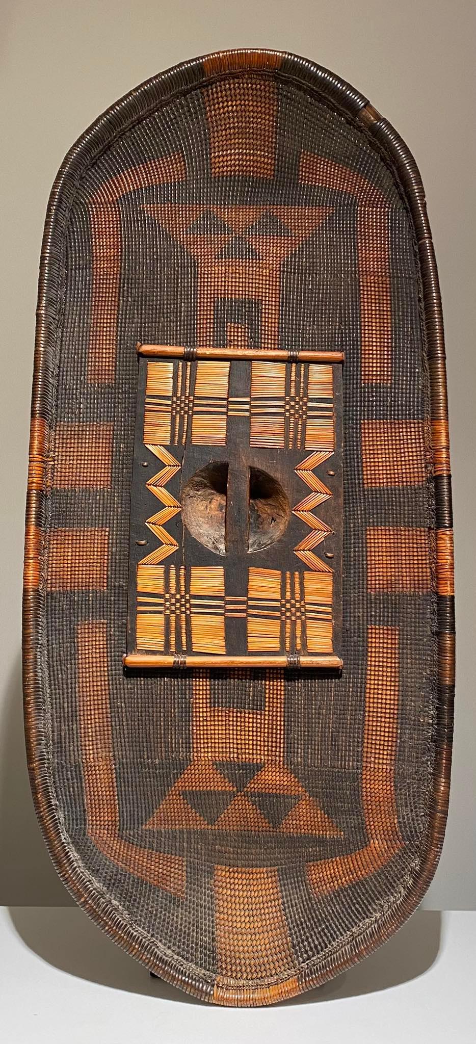Gbilija Zande-Stamm Schild - Nzakara - Dr. Kongo - 19. Jahrhundert - Afrikanische Kunst im Angebot 2
