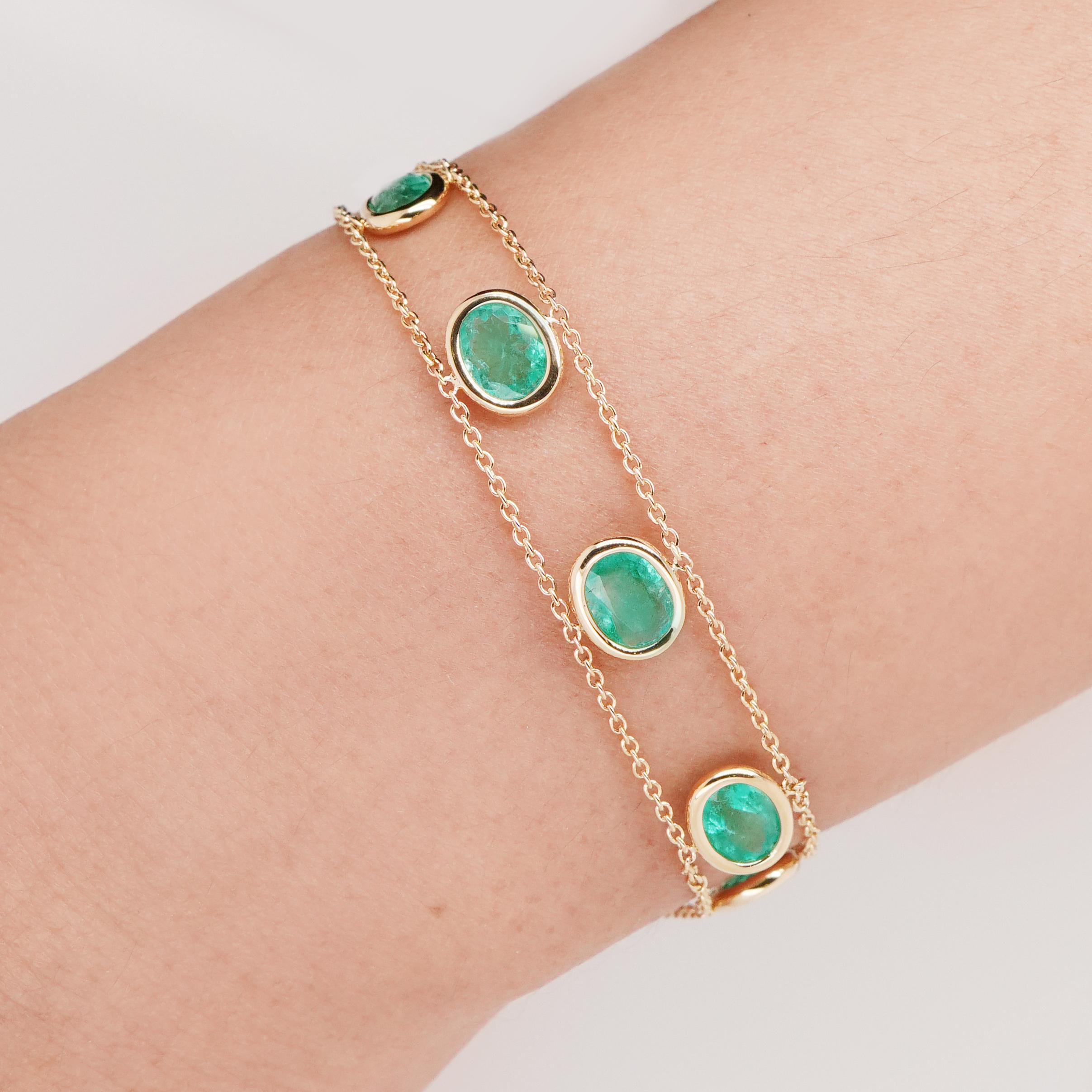 Oval Cut GCI Certified Colombian Emerald Oval 3.48 carats Bracelet 7 inches karatsbyjuhi For Sale
