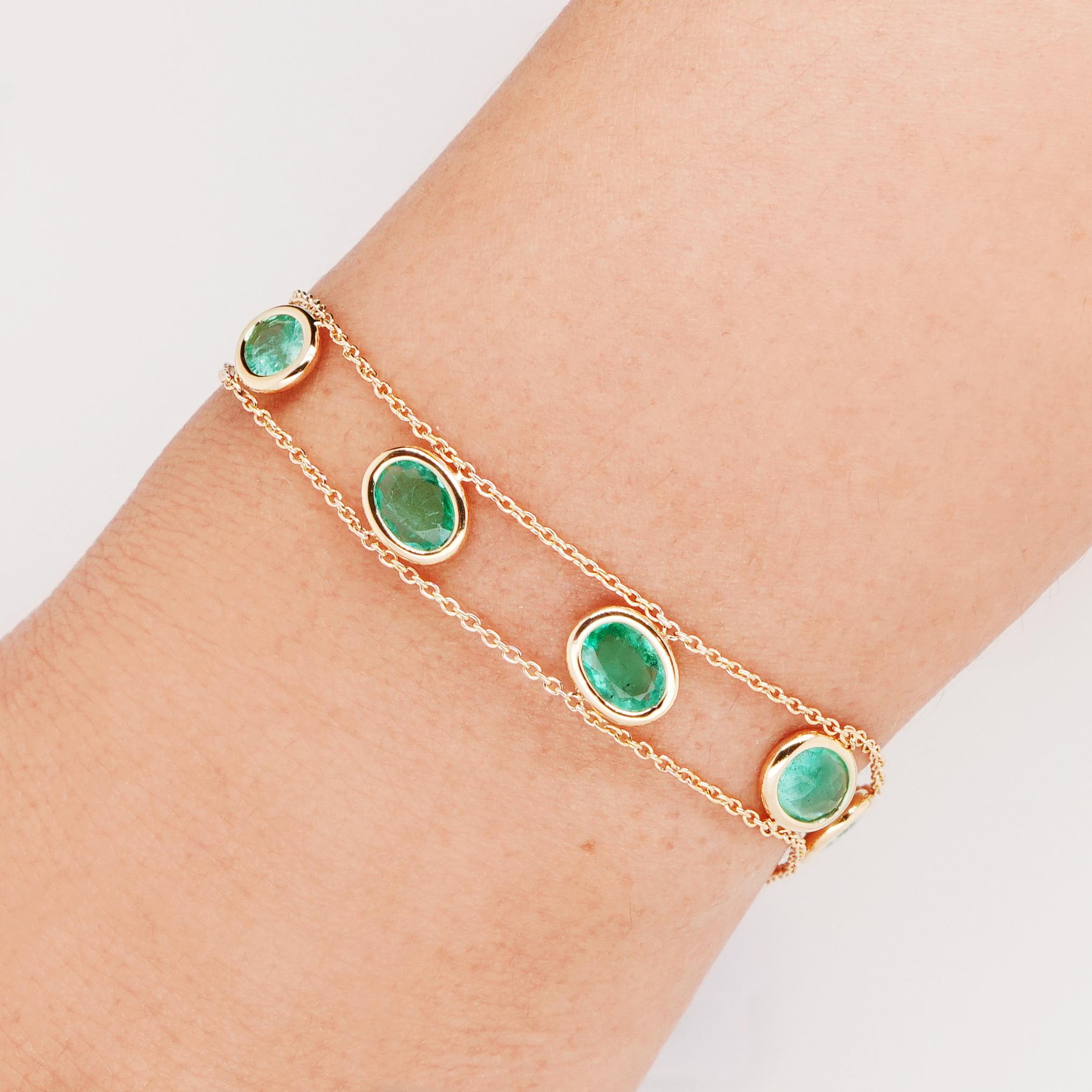 Certified Colombian Emerald Oval 6 pieces- 3.62 carats Minor 
Certificate No.  GCI 2302MBG2149
Gold weight  3.41  gms 
Length 7 inches 
Total Gross weight 4.13 gms
