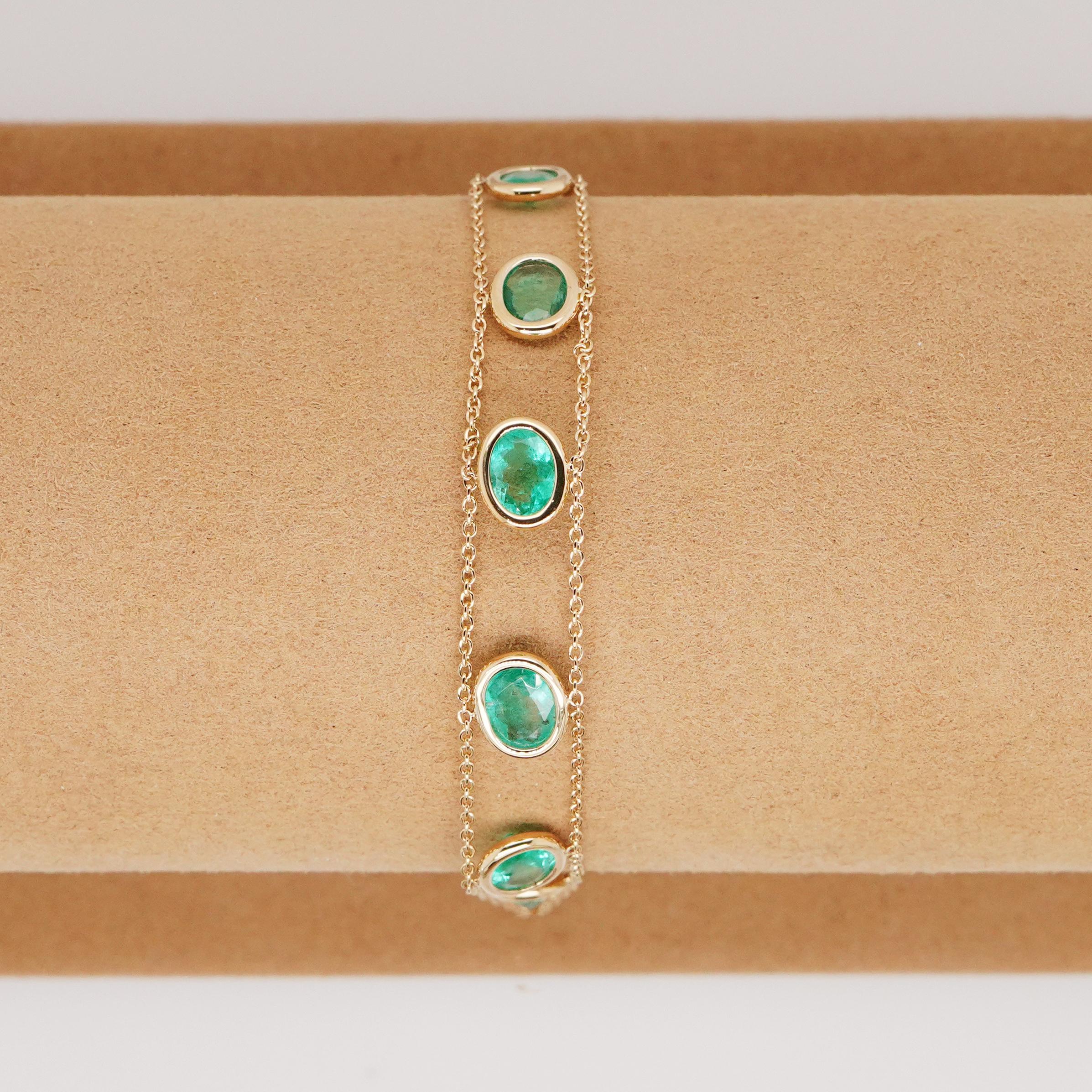 Oval Cut GCI Certified Colombian Emerald Oval 3.62 carats Bracelet 7 inches karatsbyjuhi For Sale