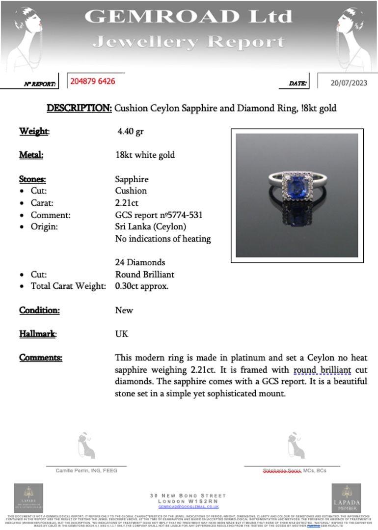 GCS 2.21ct Ceylon Sapphire Diamond Cluster Gold Ring For Sale 4