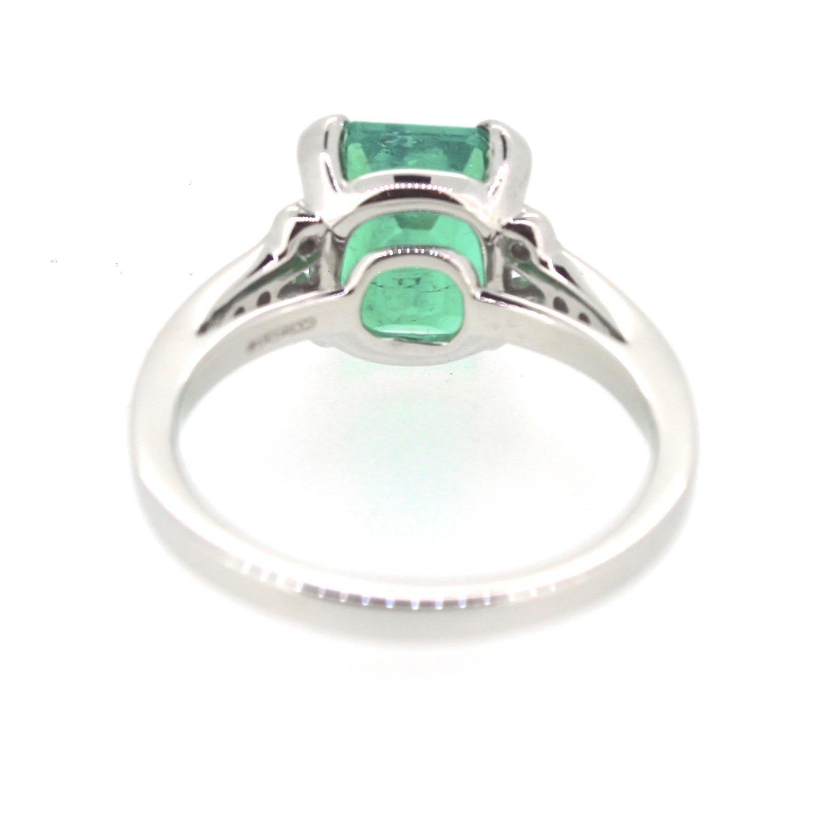 Women's or Men's GCS 2.83ct Colombian Emerald Diamonds Ring, Platinum For Sale