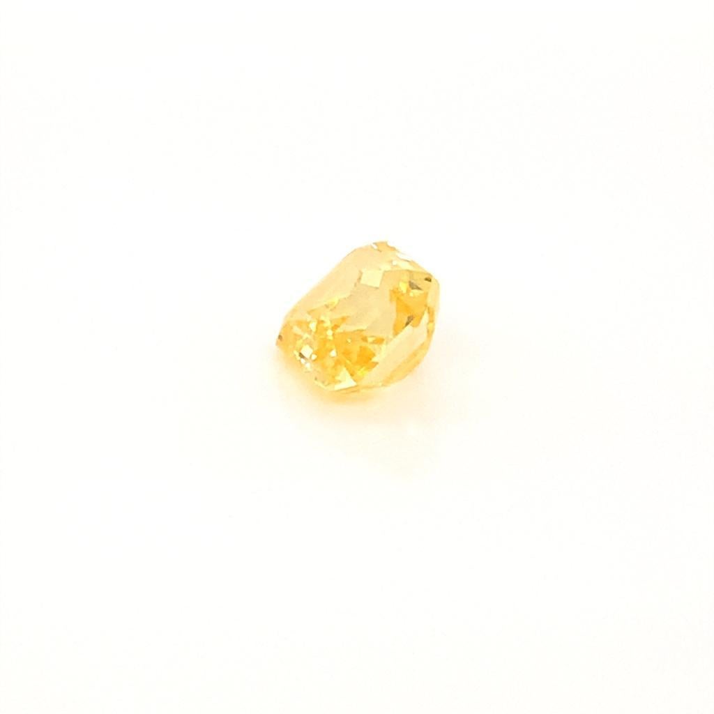 GCS Certified 3.95 Carat Octagon Cut Unheated Yellow Sapphire In New Condition In London, GB