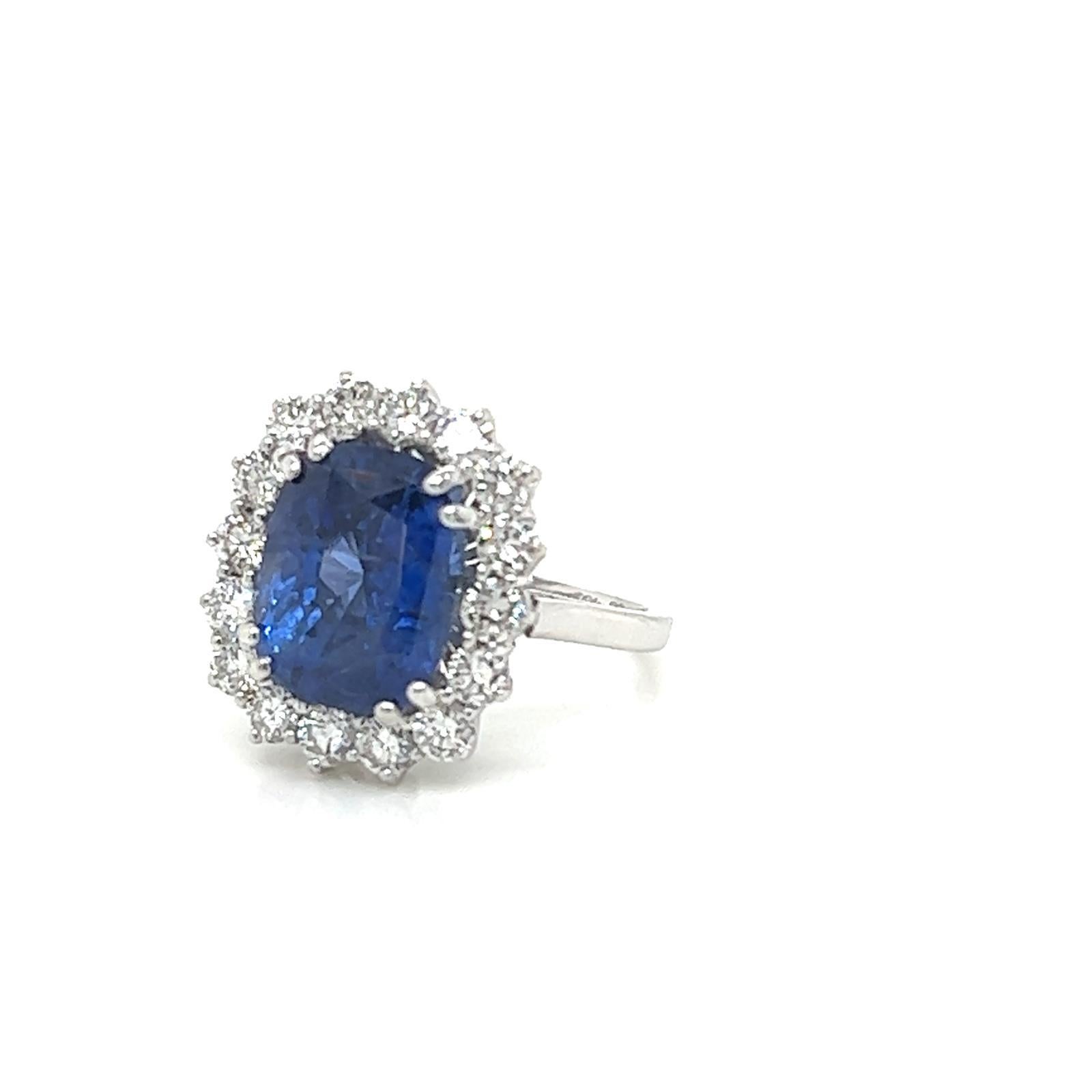 Art Deco GCS Certified 8.57 Carat Ceylon Sapphire and Diamond Ring in 18K White Gold For Sale