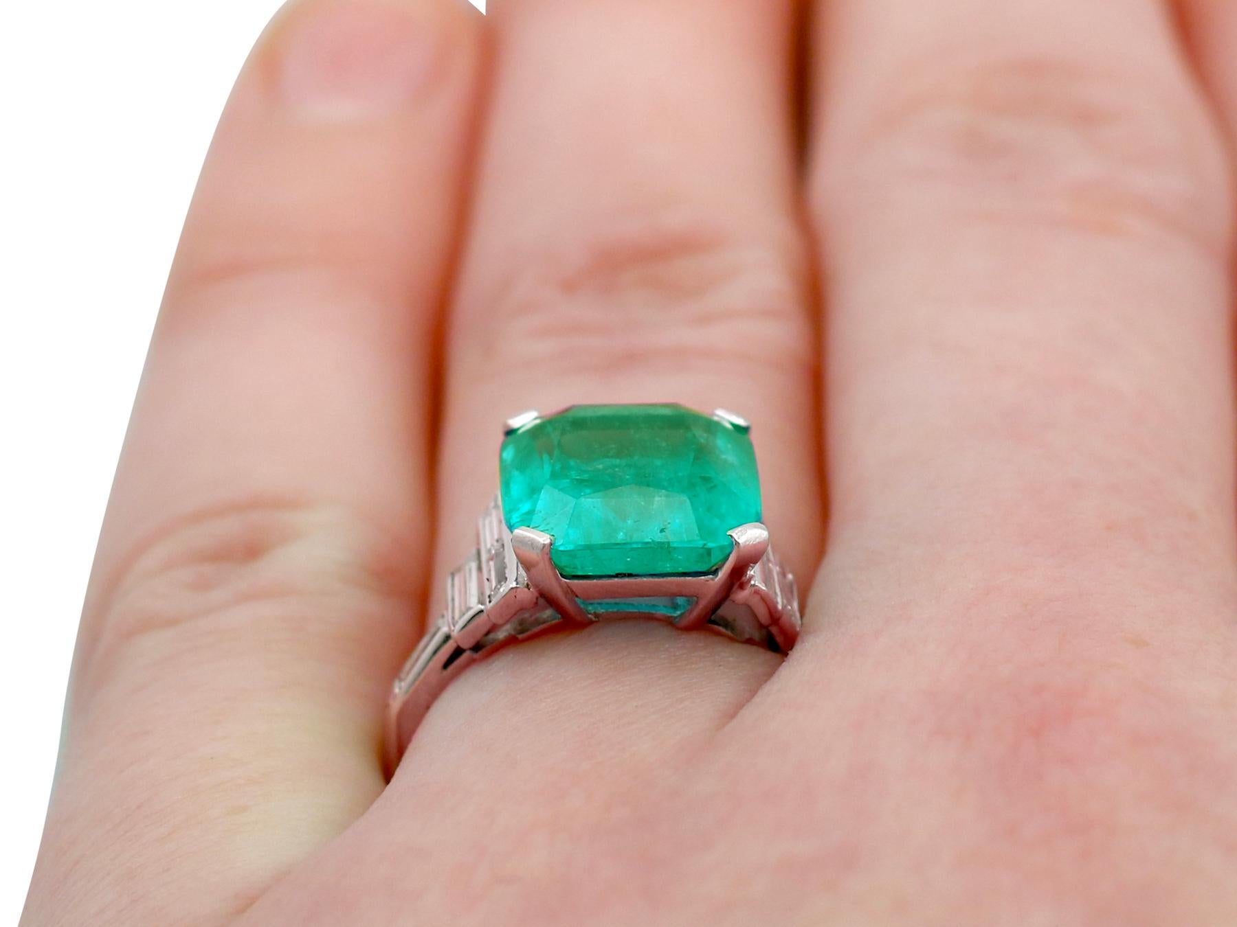 GCS Certified Antique 1930s 5.00 Carat Colombian Emerald and Diamond Ring 3