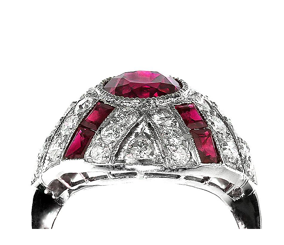 Oval Cut GCS Certified Natural Myanmar/ Burmese Ruby 2.3 ct & Diamond Ring, Vintage 1950s For Sale