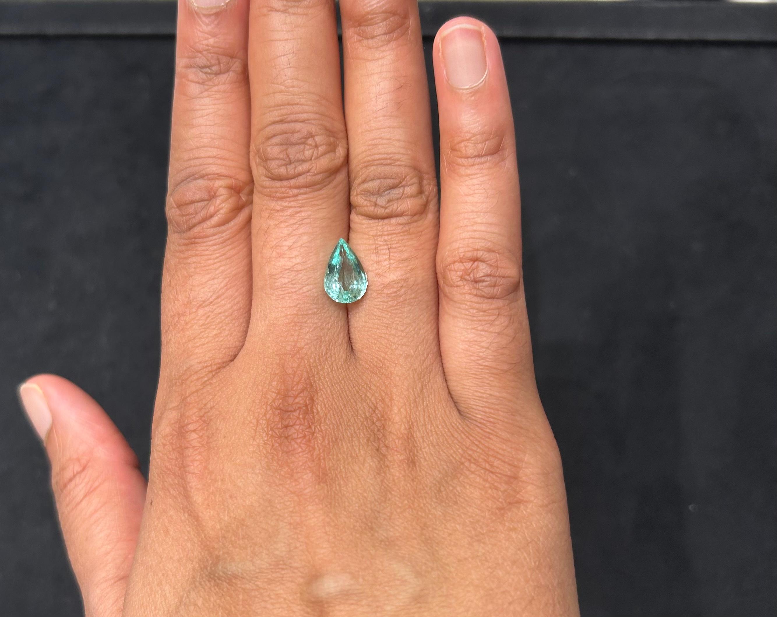 GCS Certified Pear-Shaped 2.54 Carat Paraiba Tourmaline In New Condition For Sale In London, GB