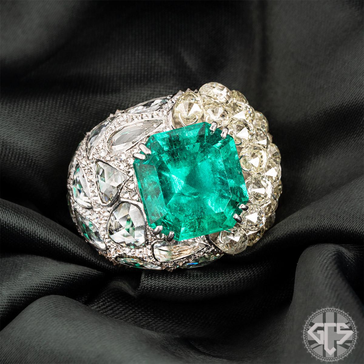 Square Cut GCS Certified White Gold Columbian Emerald & Diamond Ring 15.60ct For Sale