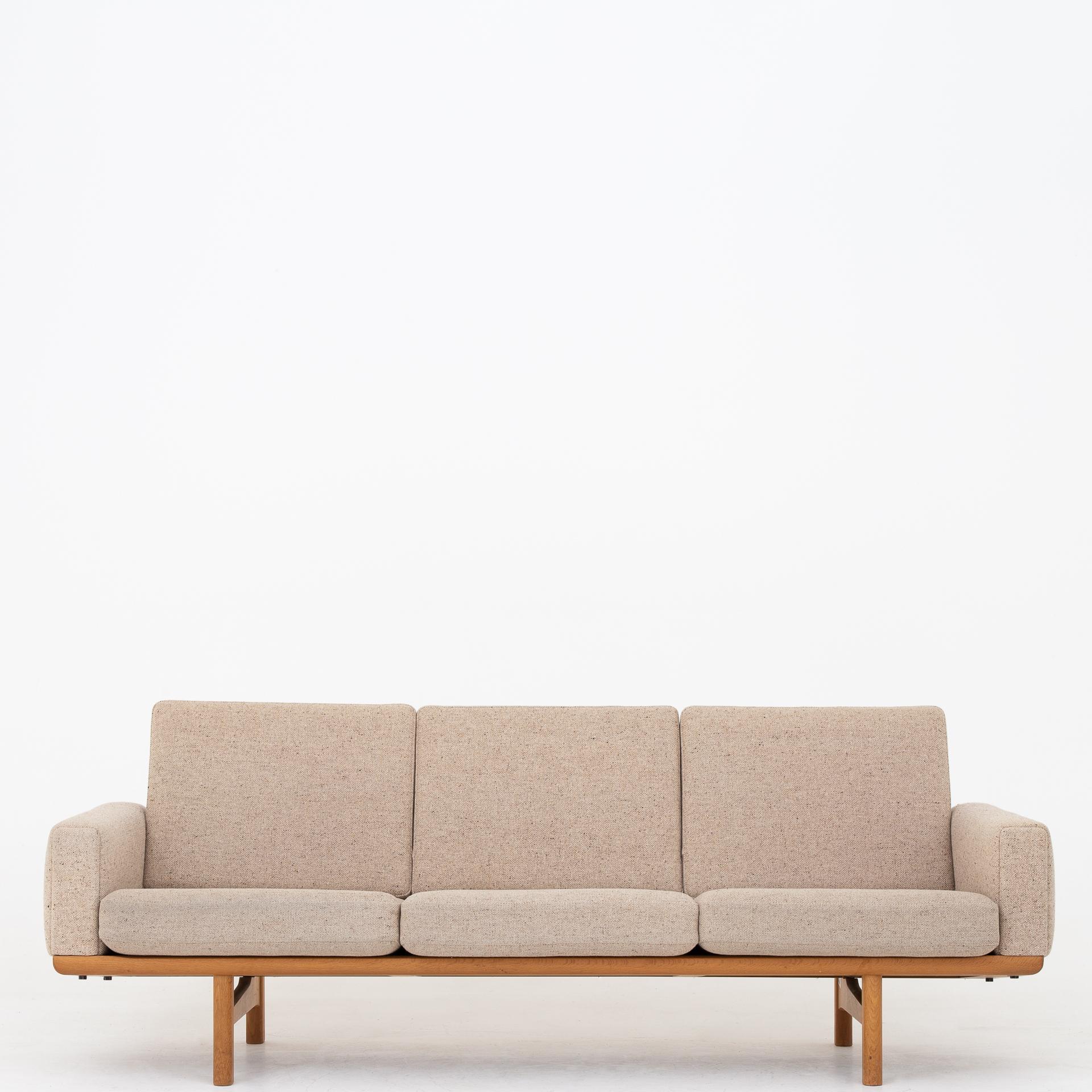 GE 236/3 Sofa in Oak by Hans J. Wegner 1