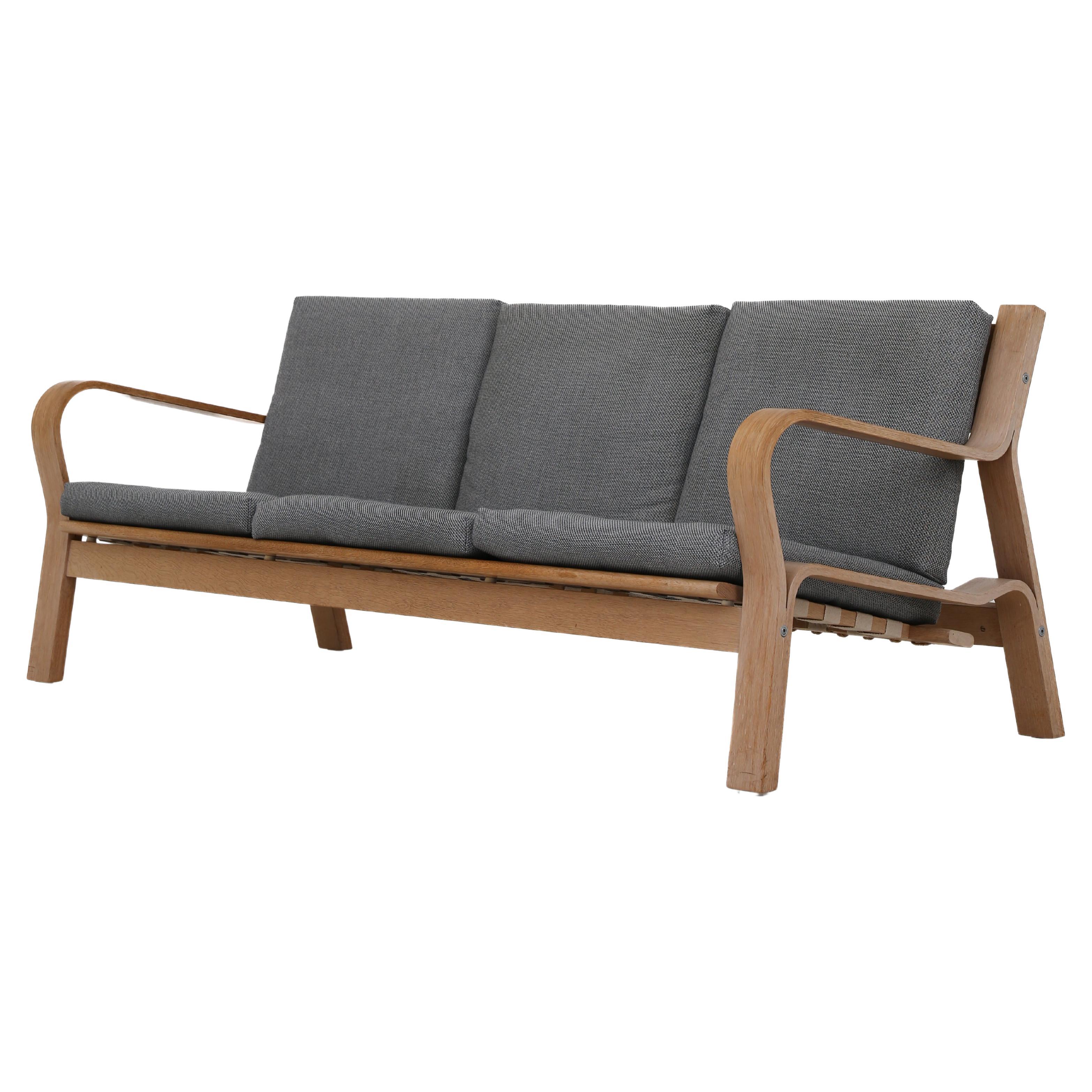 Ge 671/3 Sofa by Hans J. Wegner For Sale