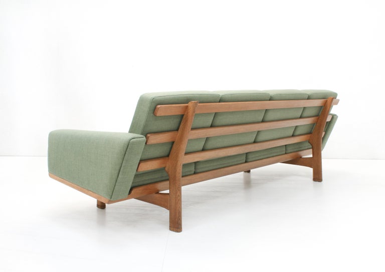 Mid-Century Modern GE236/4 Sofa by Hans J. Wegner for Getama For Sale