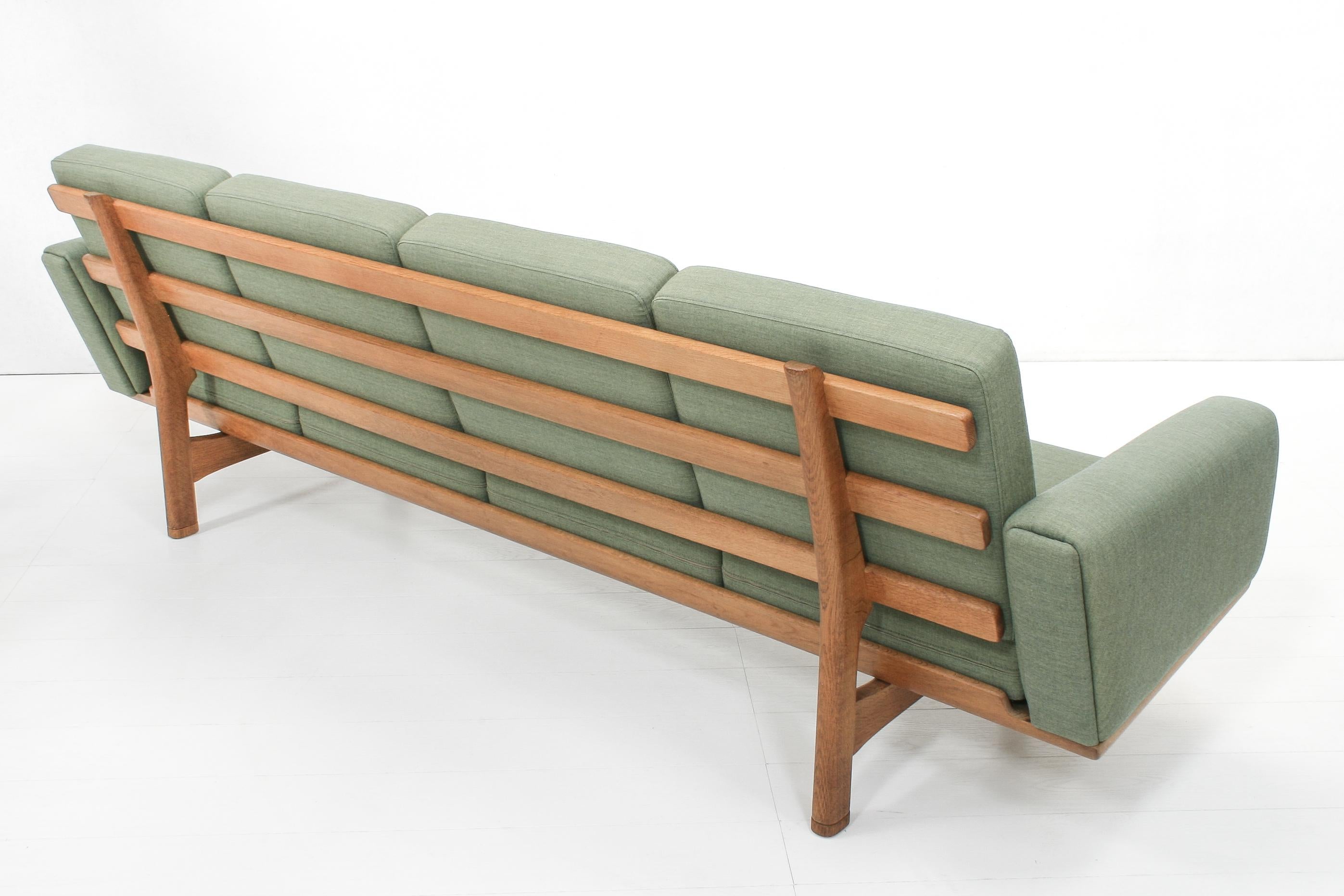 Mid-Century Modern GE236/4 Sofa by Hans J. Wegner for Getama For Sale
