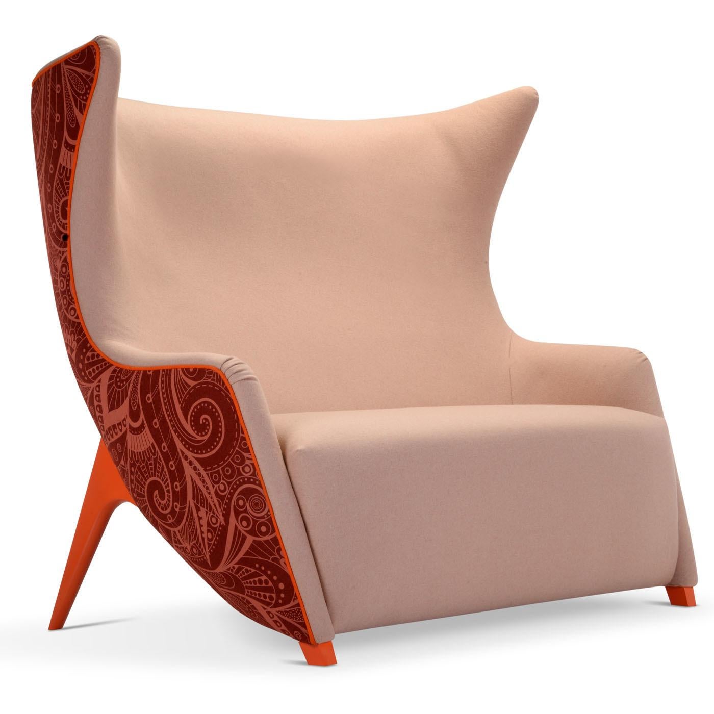 A tribute to Gea della Garisenda and to the wing chairs of the 18th century. The Gea sofa features a slender shape and infinite possibilities for customization. The feet, in painted beech wood, are available in various finishes and the upholstery is