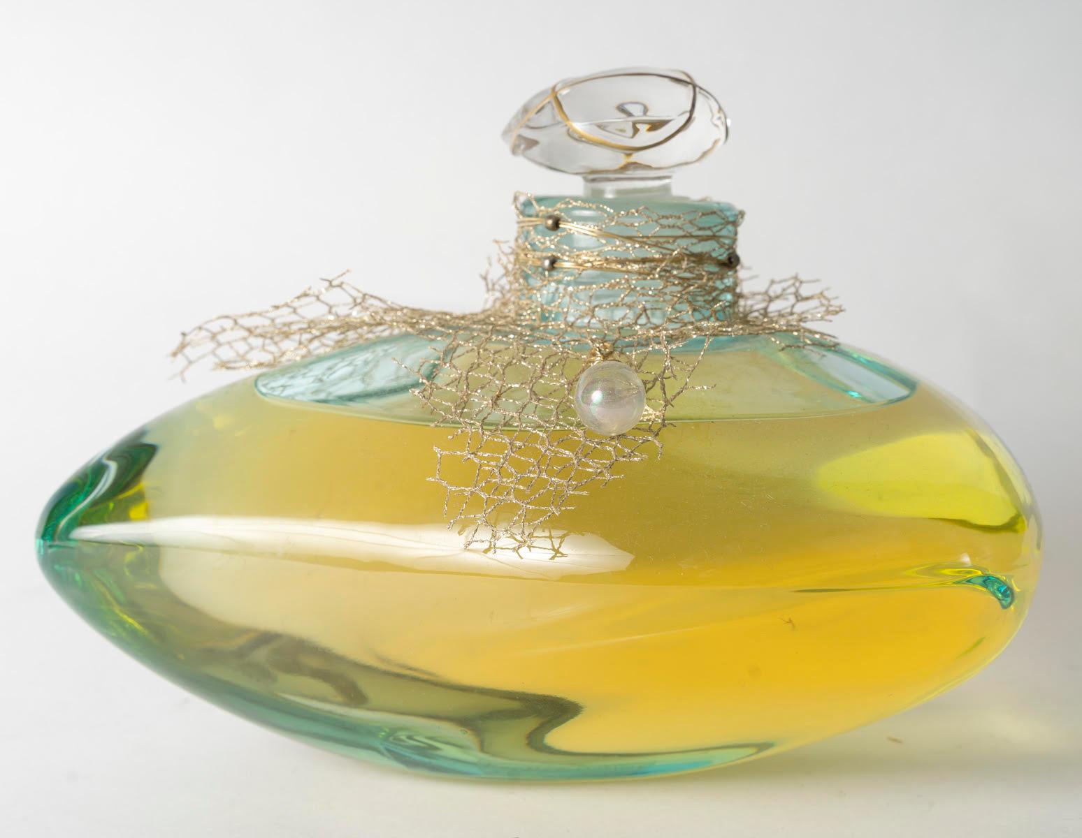XXI secolo e contemporaneo Géante, flacone di profumo pubblicitario di Lolita Lampika. in vendita
