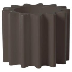 Gear Pot Chocolate Brown Pot di Anastasia Ivanyuk