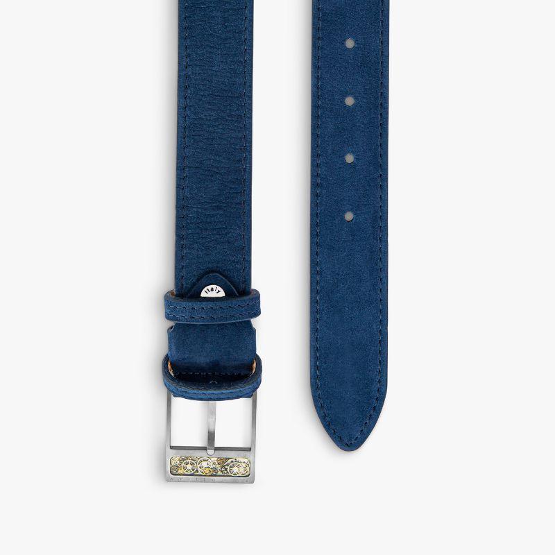 Gear T-Buckle Belt in Navy Leather & Brushed Titanium Clasp, Size L

Our unique collection of belt buckles has been designed with every gentleman in mind. For the more adventurous gentleman, this unique titanium buckle features an inlay of gears and