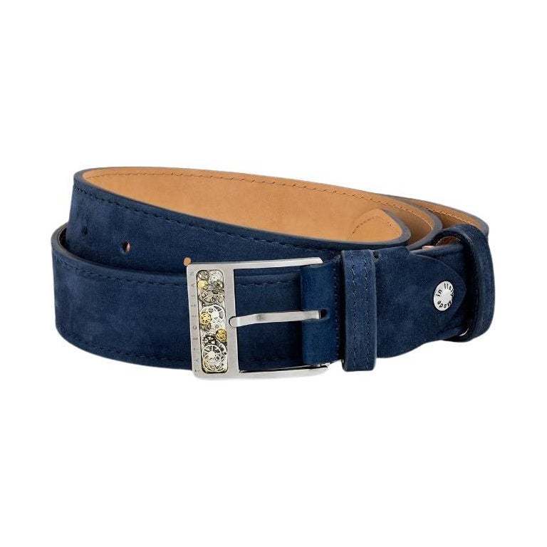 Cintura Gear con fibbia a T in pelle Navy e chiusura in titanio spazzolato, taglia L in vendita