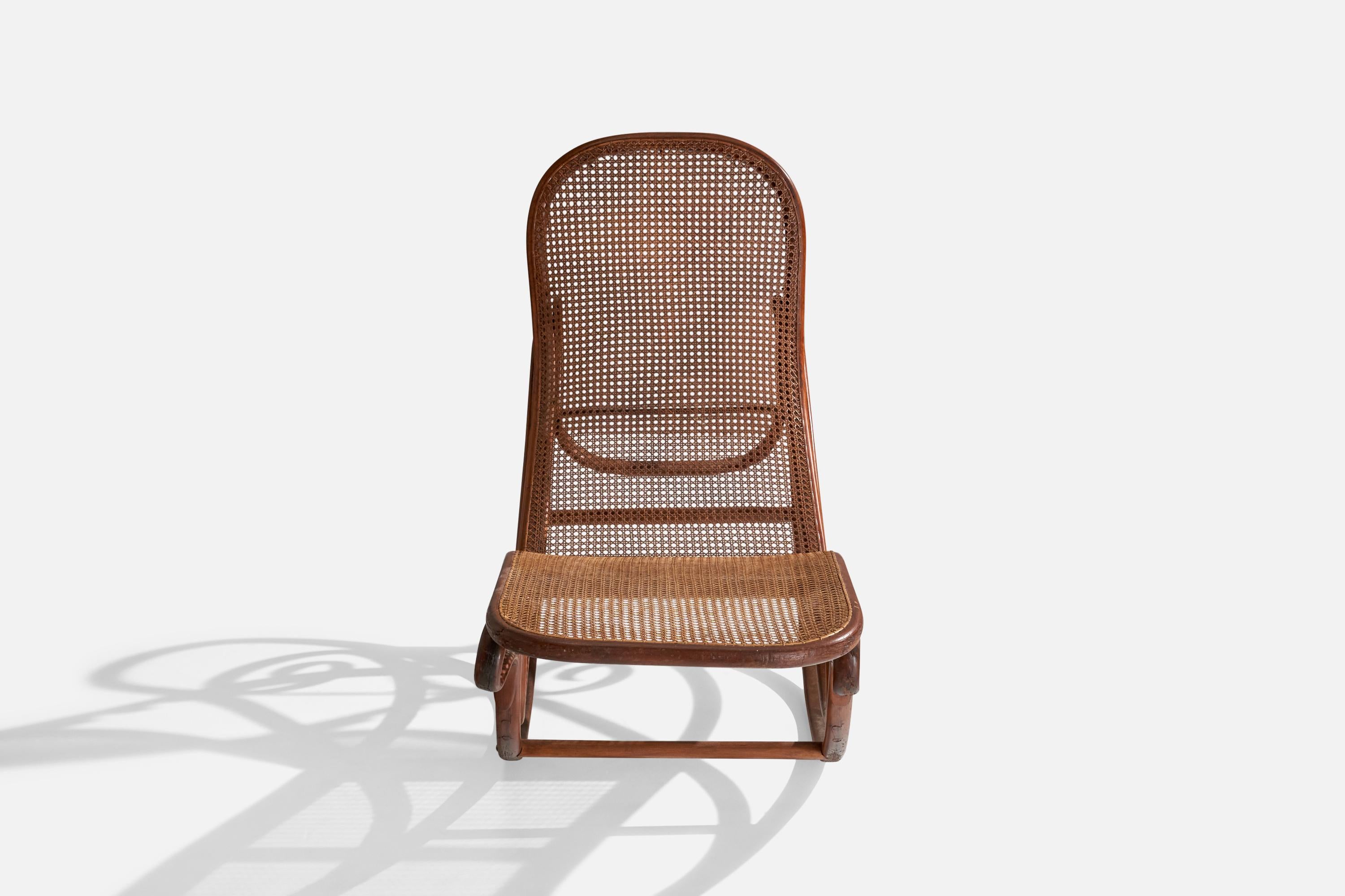 Gebruder Thonet, Rocking Chaise, Bentwood, Cane, Austria, 1900s For Sale 3