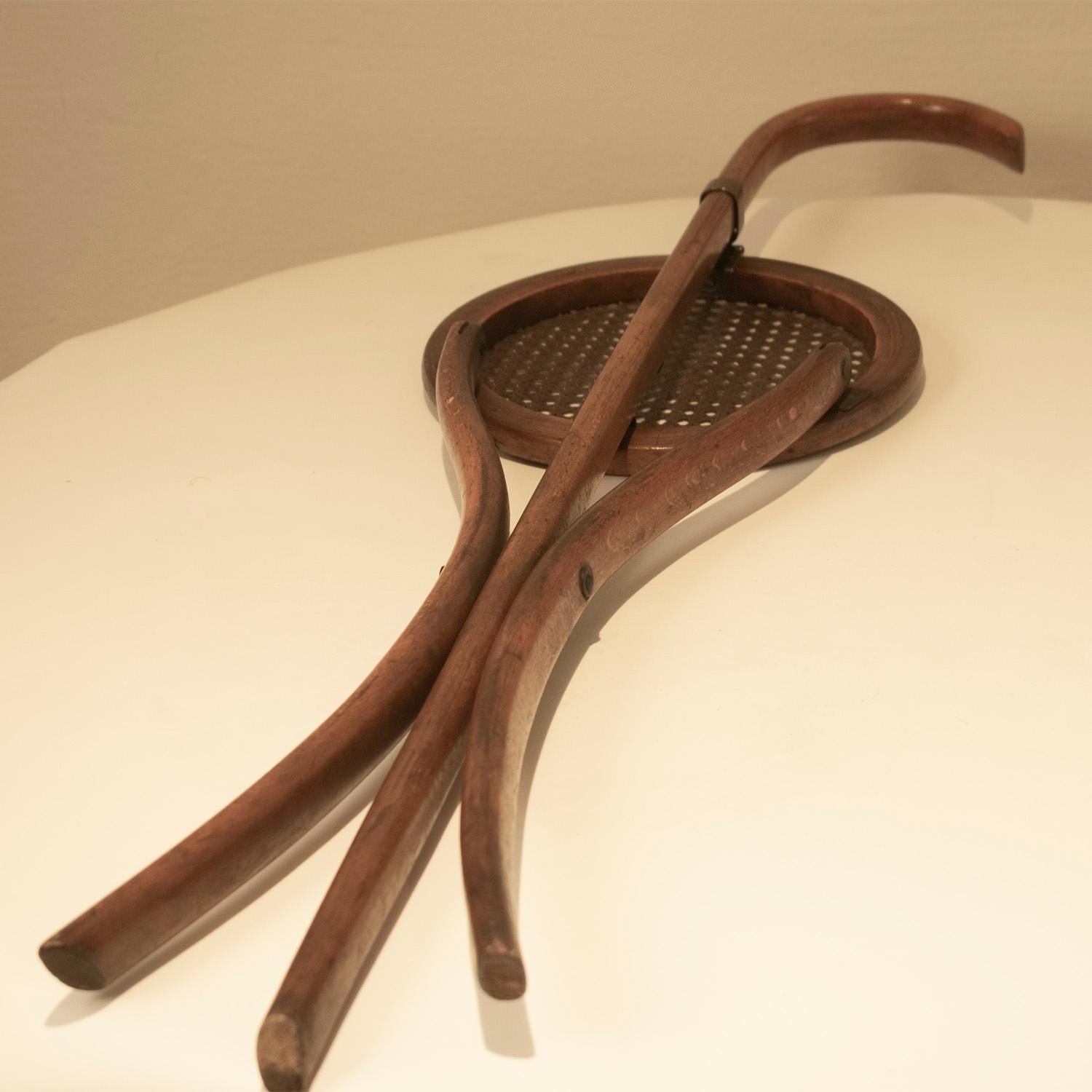 Gebrüder Thonet Vienna Tabouret pliant/Sticks de marche Bon état - En vente à Barcelona, Cataluna