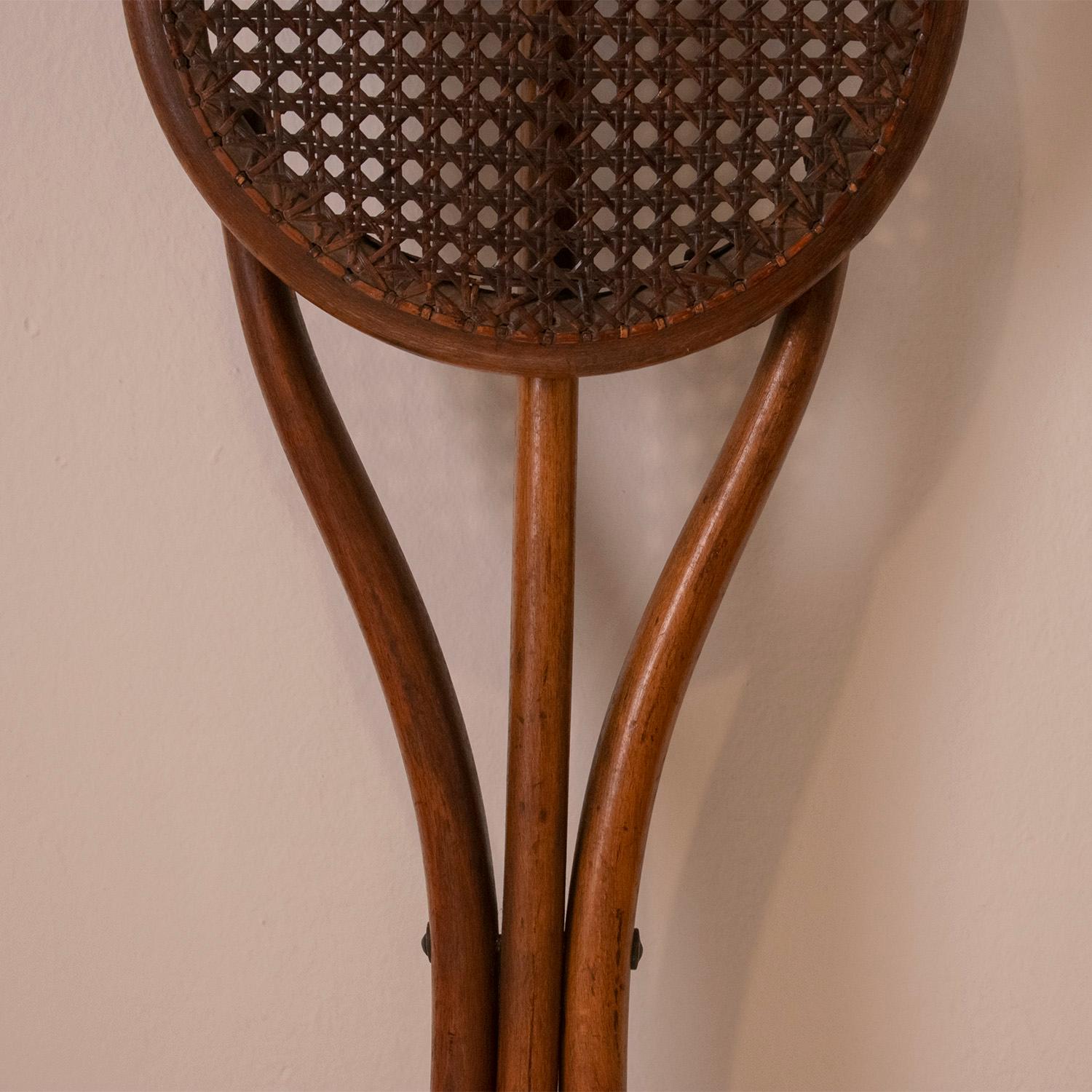 Gebrüder Thonet Vienna Tabouret pliant/Sticks de marche en vente 1