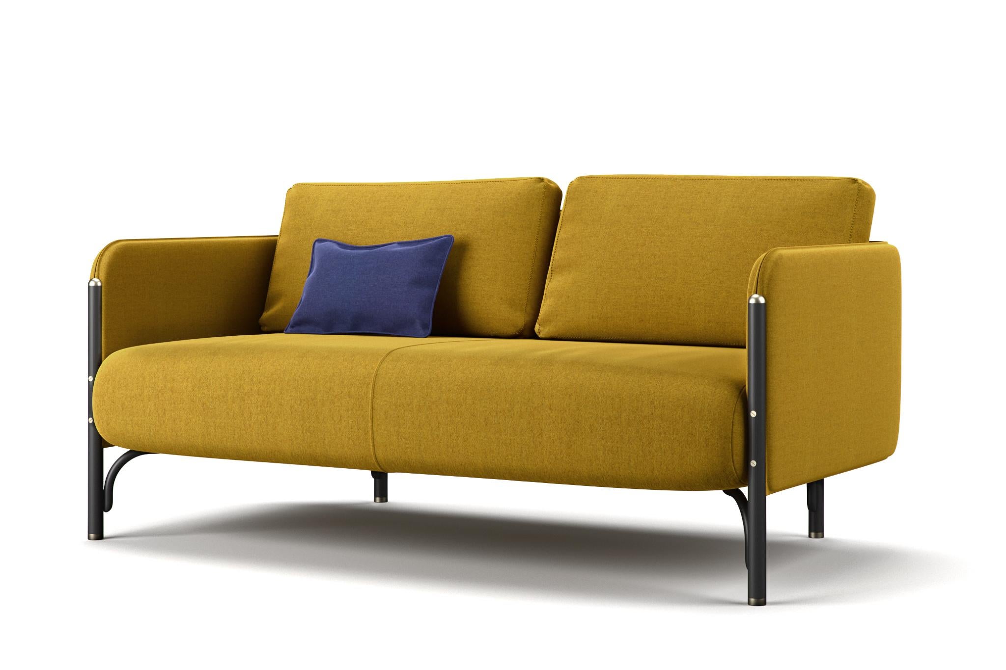 Dainelli Studio, détenu par le duo créatif de Leonardo et Marzia Dainelli, conçoit JANNIS, une collection de meubles rembourrés qui conviennent éminemment à un usage professionnel.

Canapé et fauteuil de salon à deux et trois places, avec des