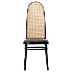 Gebrder Thonet Vienna GmbH Morris Morris-Stuhl mit hoher Rückenlehne und gepolstertem Sitz