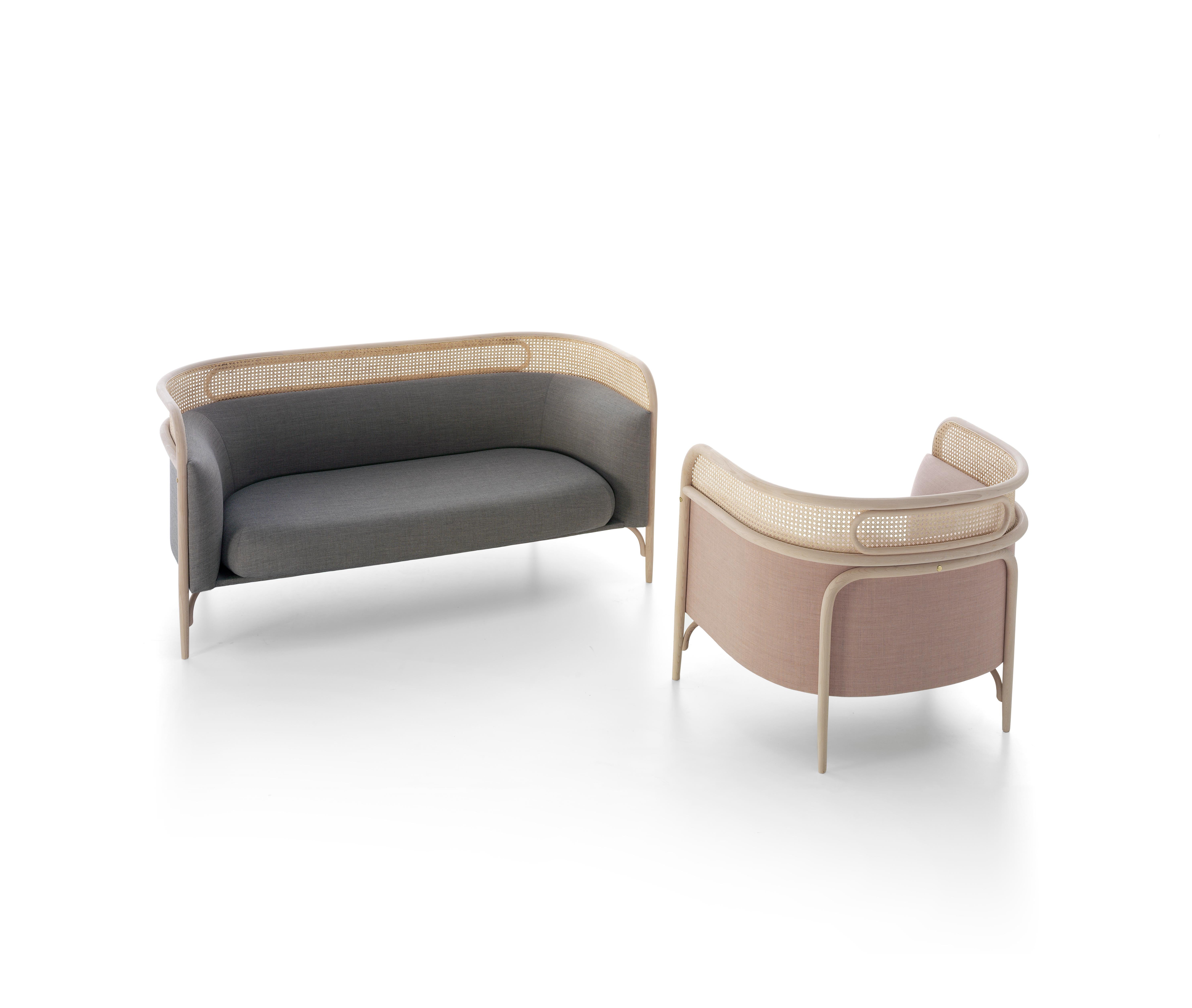 Austrian Gebrüder Thonet Vienna GmbH Targa Lounge Chair in Beech Frame with Upholstery For Sale