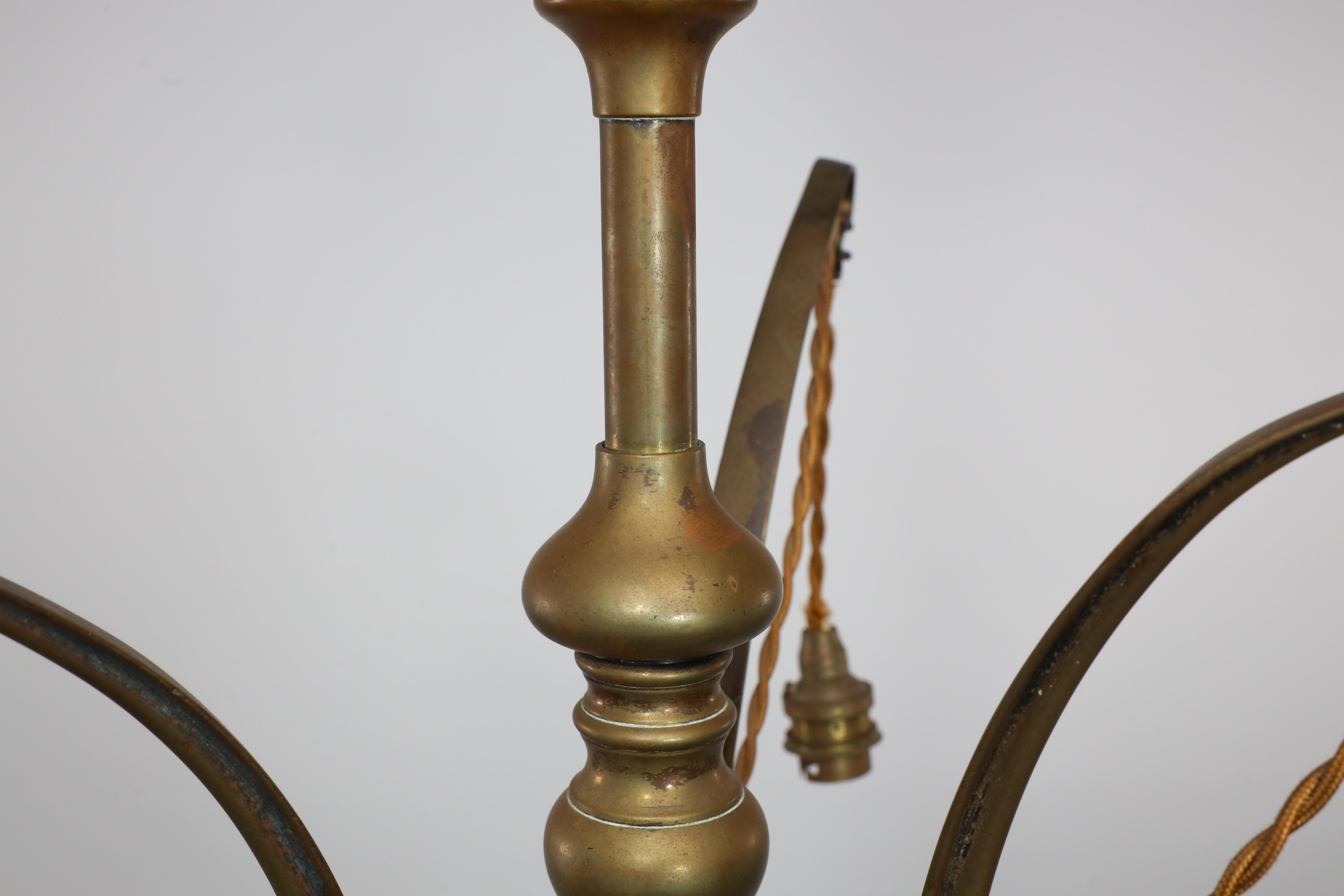 GEC Arts and Crafts brass three branch ceiling light In Good Condition For Sale In London, GB
