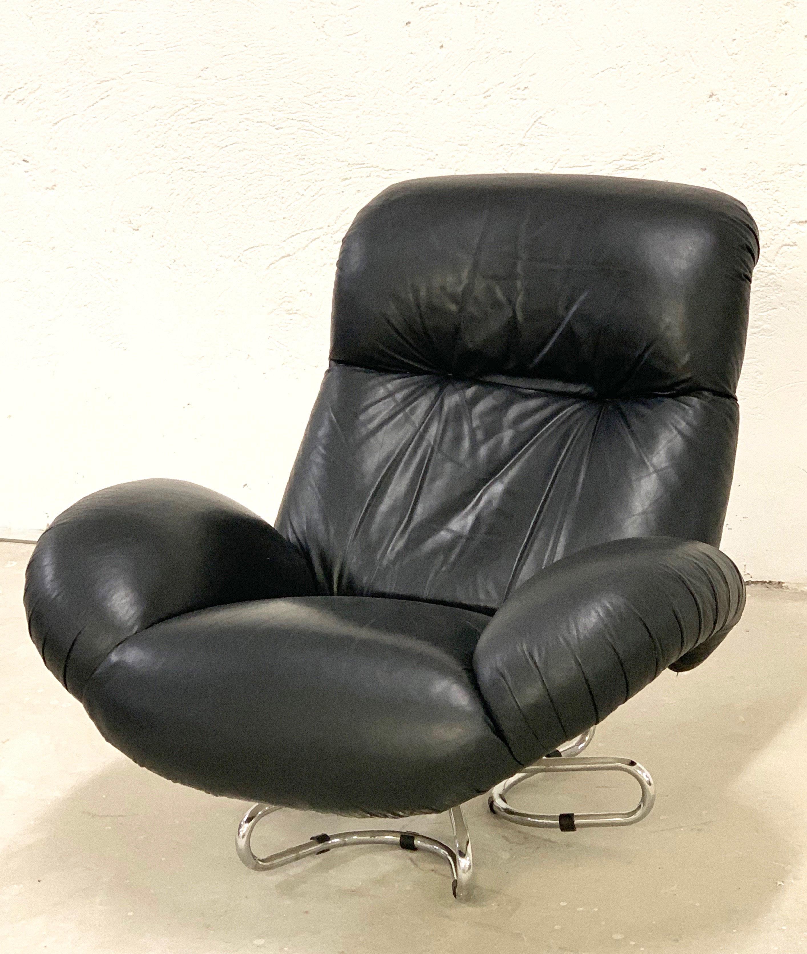 Late 20th Century Gecchelin Fiberglass Leather Black Italian Swivel Armchair for Busnelli, 1970s