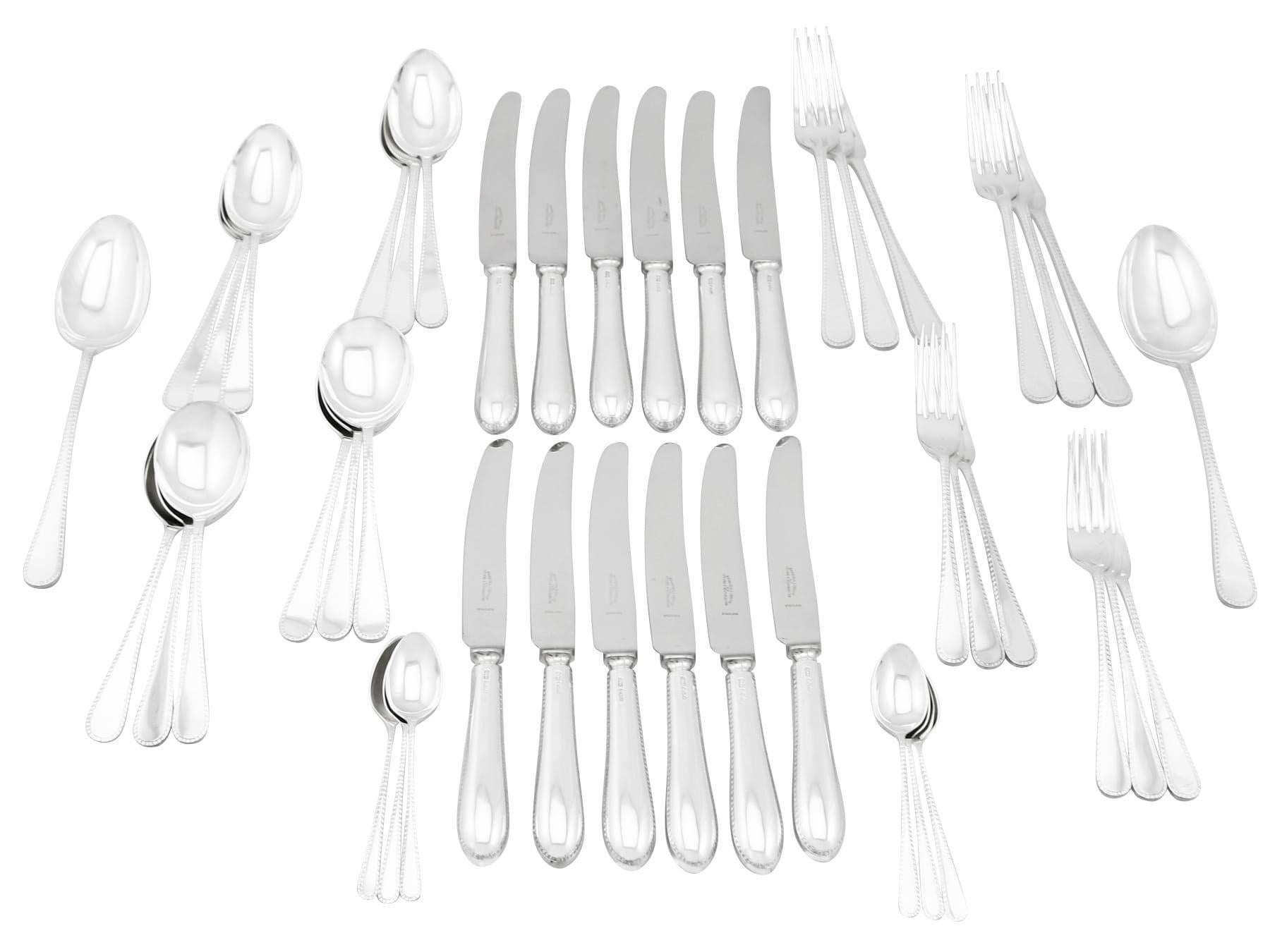 Gee & Holmes 1960s Sterling Silver Canteen of Cutlery for Six Persons For Sale 8
