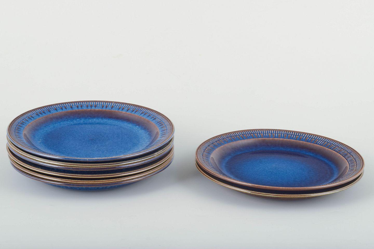 Gefle, Schweden. Satz von 8 kleinen Speisetellern aus der Kosmos-Serie, 1960er/70er Jahre (Schwedisch) im Angebot