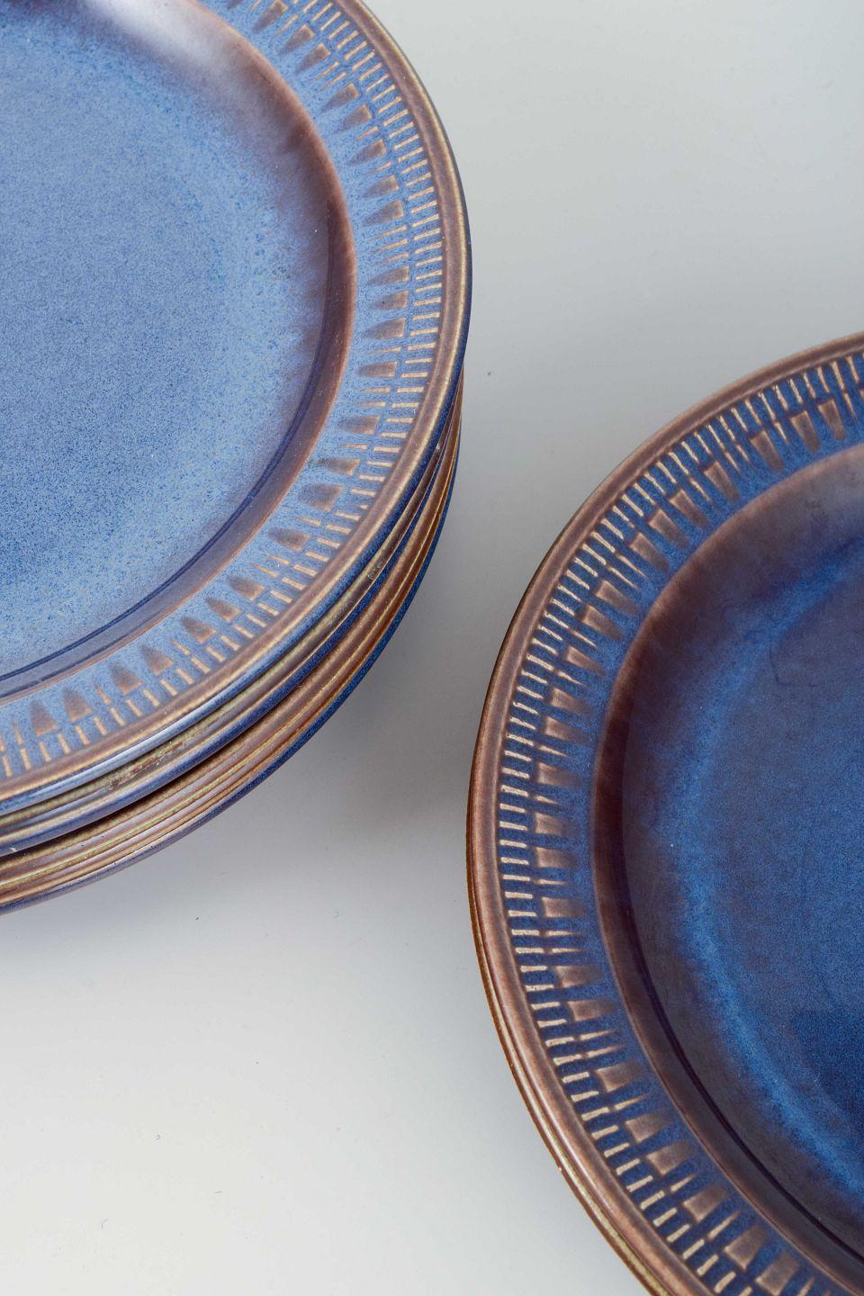 Gefle, Schweden. Satz von 8 kleinen Speisetellern aus der Kosmos-Serie, 1960er/70er Jahre im Zustand „Gut“ im Angebot in København, Copenhagen